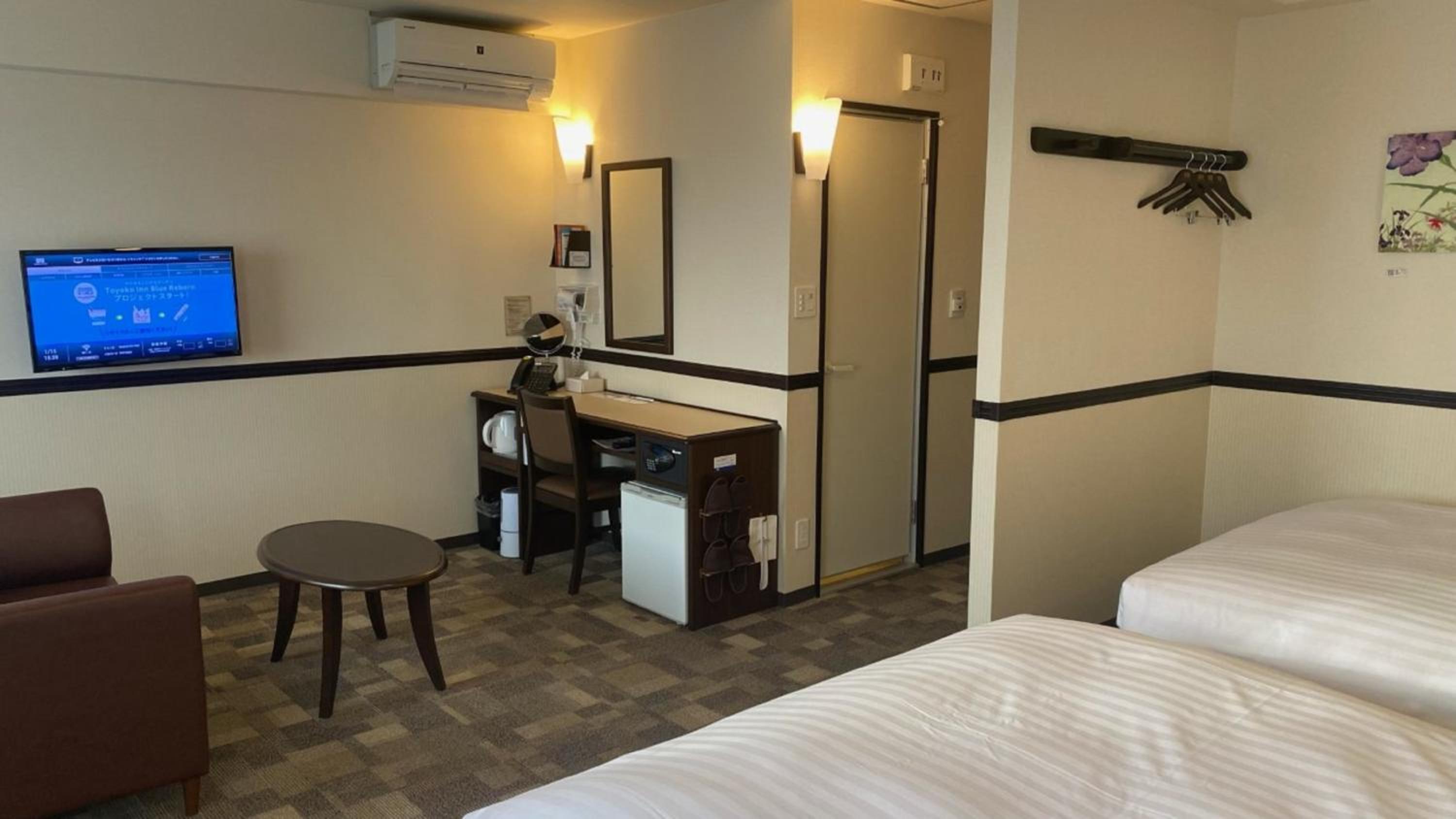 Deluxe Twin Room - Non-Smoking - Photo 12