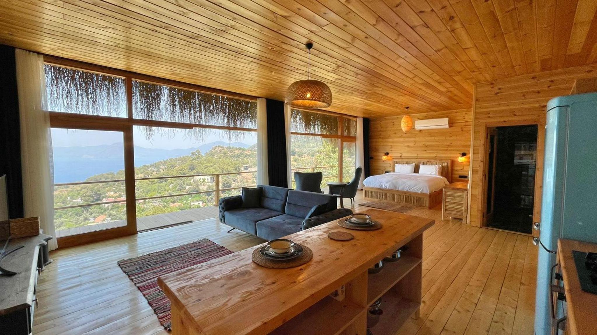 Suite with Pool View photo 2