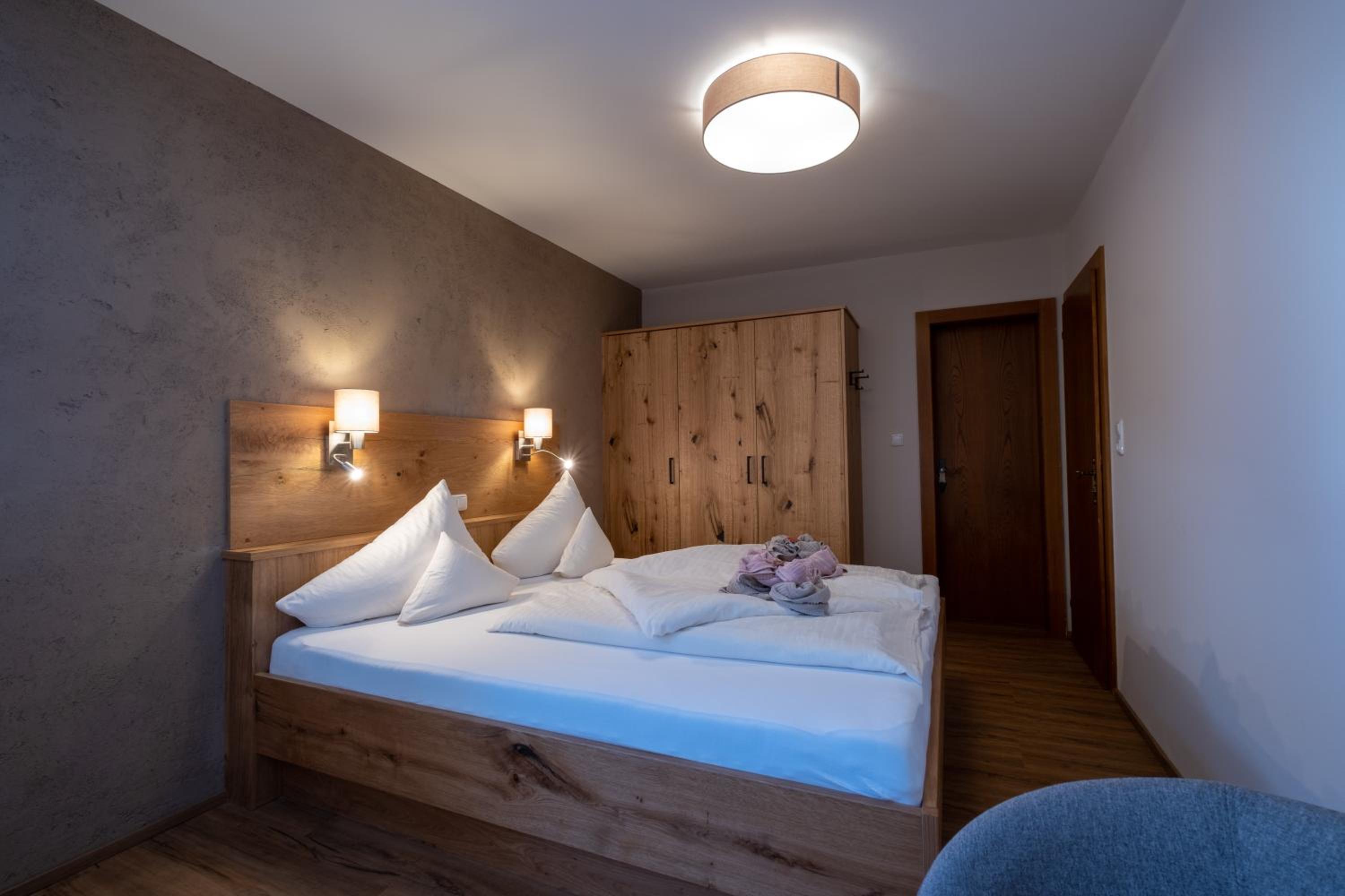 Superior Triple Room photo 3