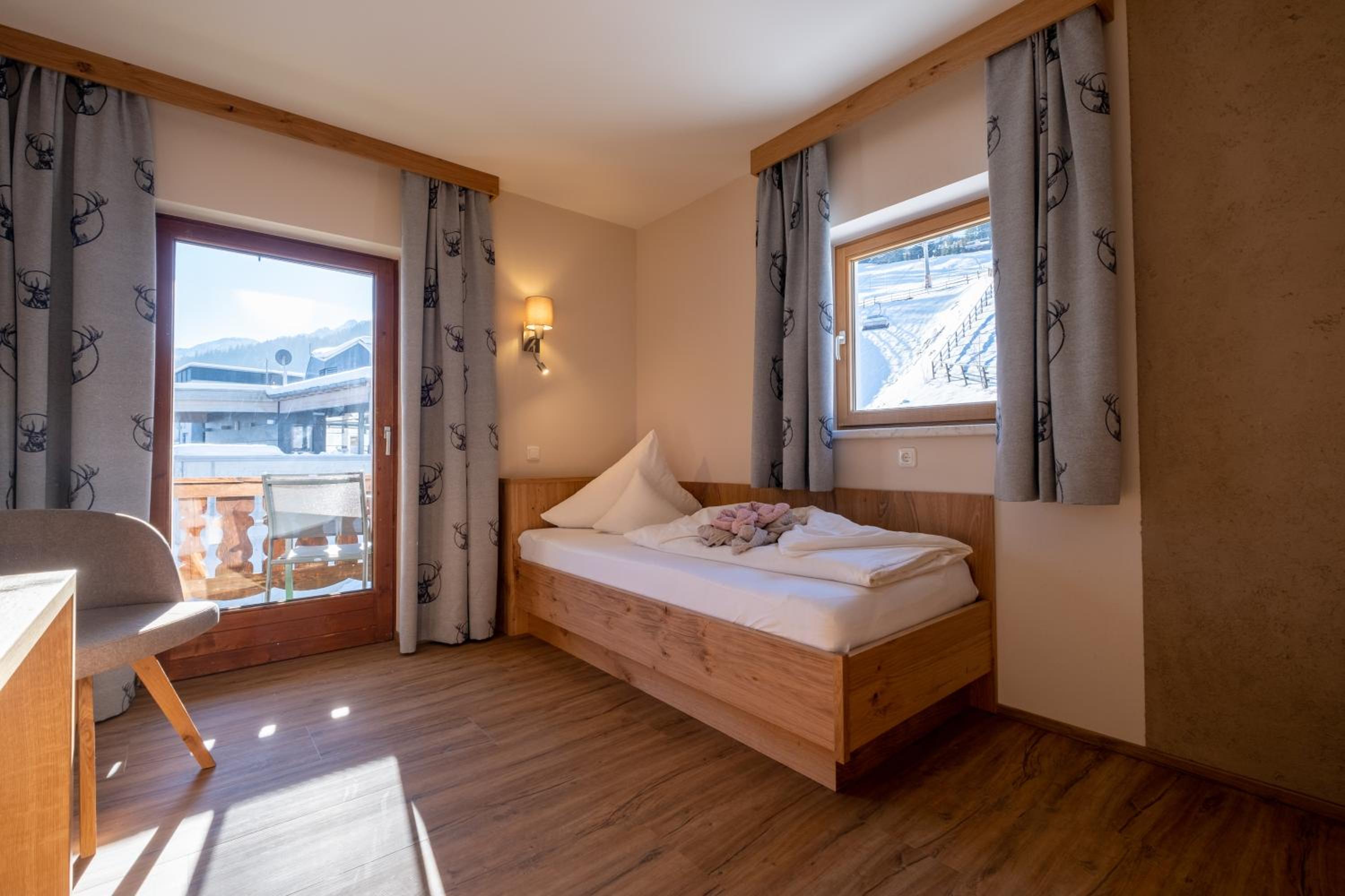 Superior Triple Room photo 2