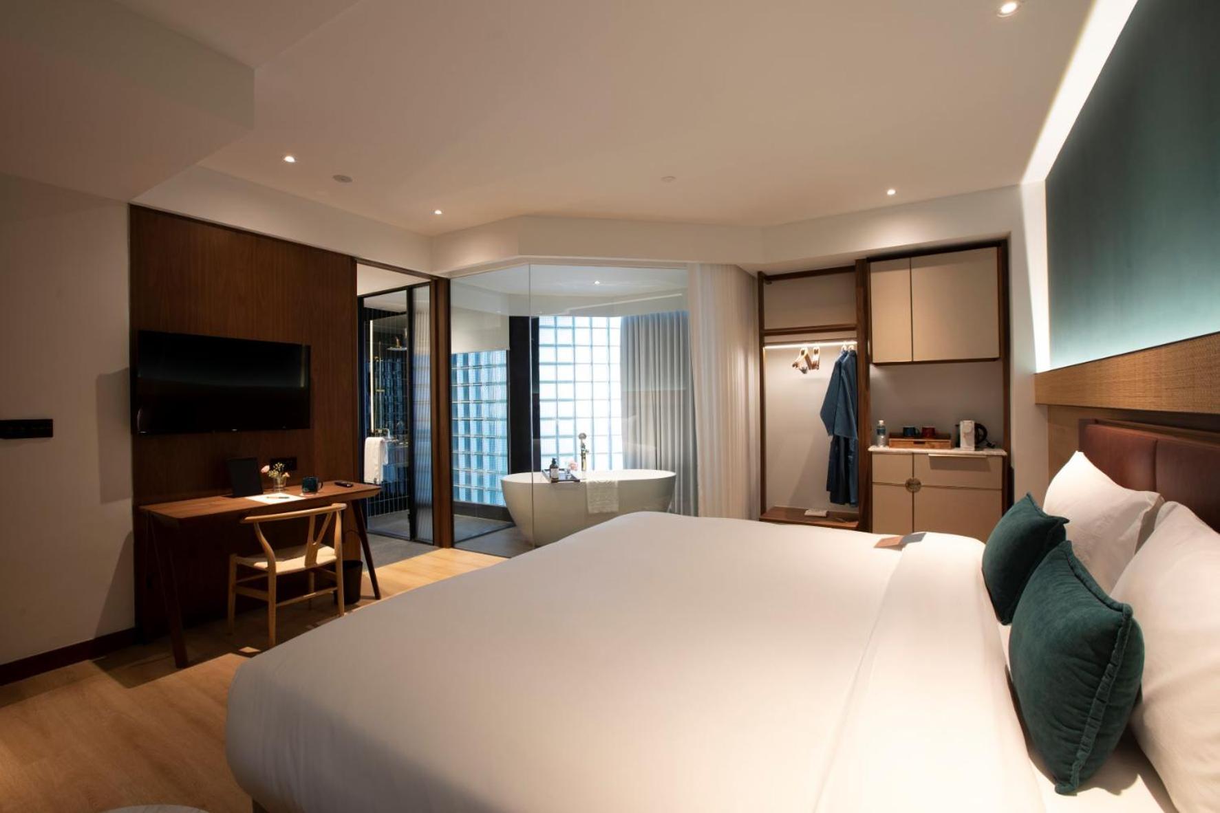 Palm Room - Executive Double