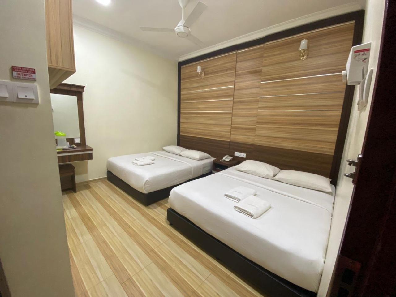 Deluxe Family Room No Window (No Elevator)