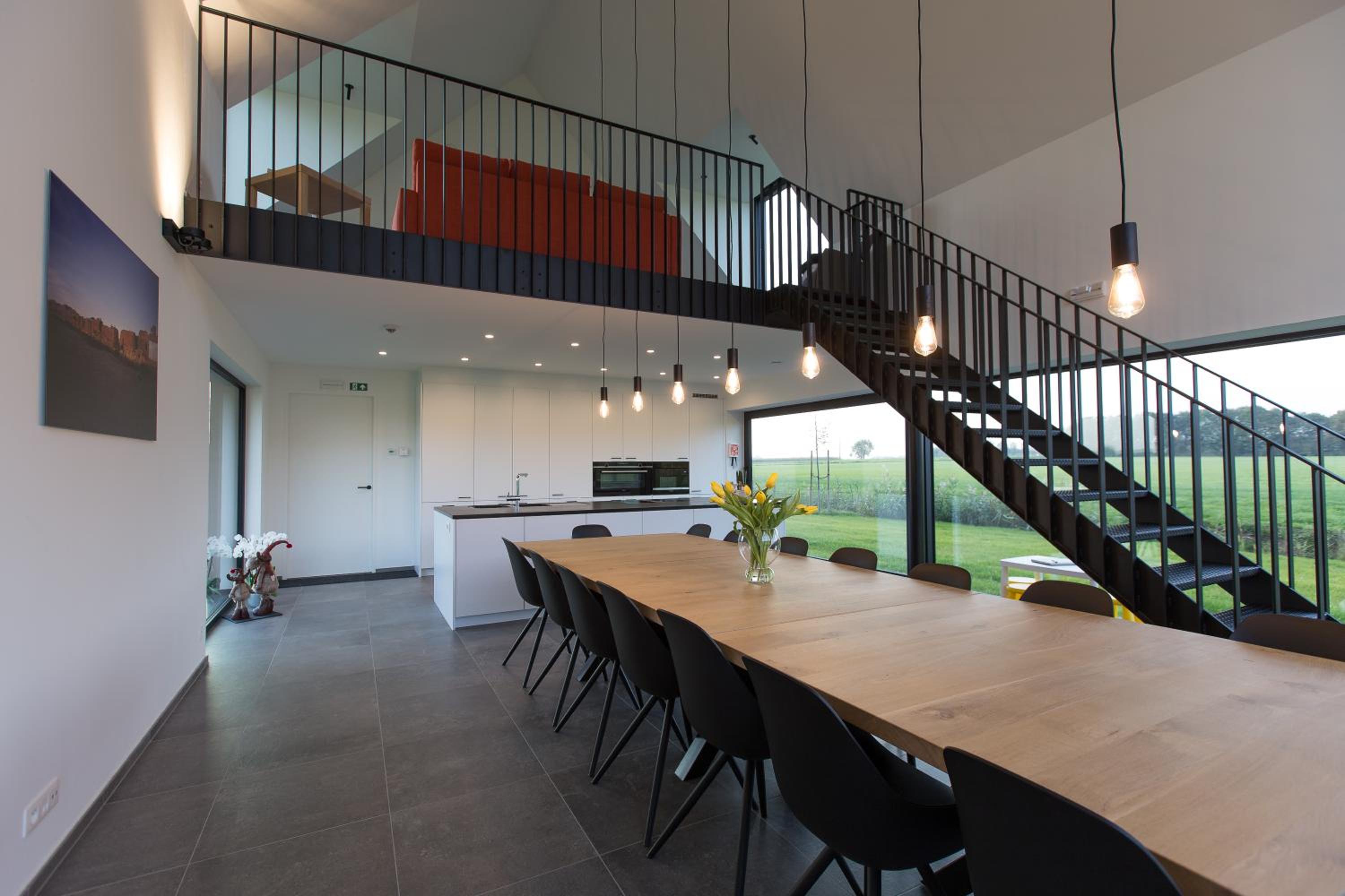 Villa photo 2