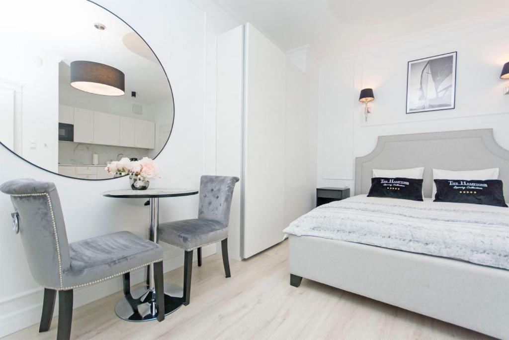 Studio Apartment - Photo 9