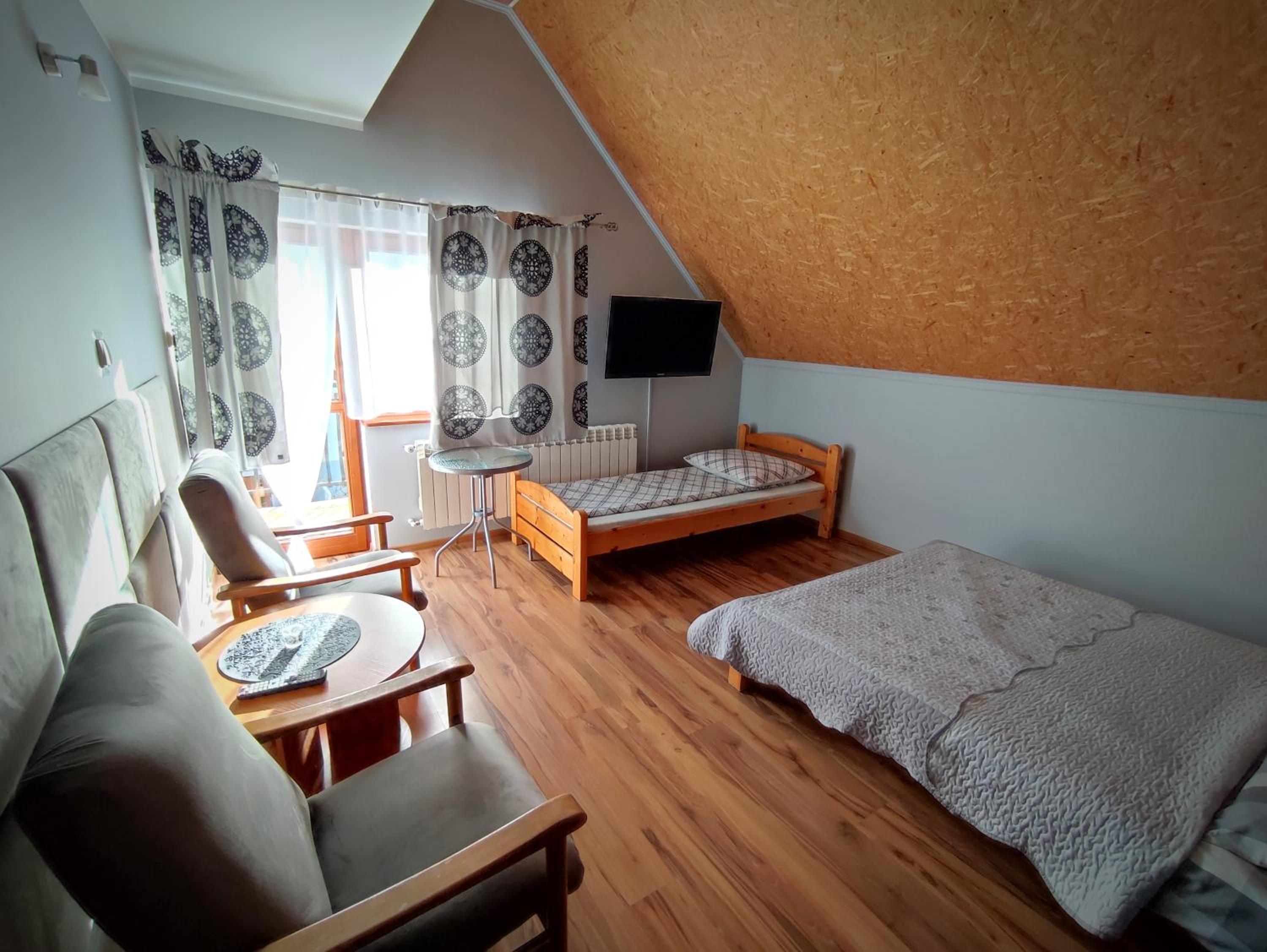 Triple Room - Photo 1