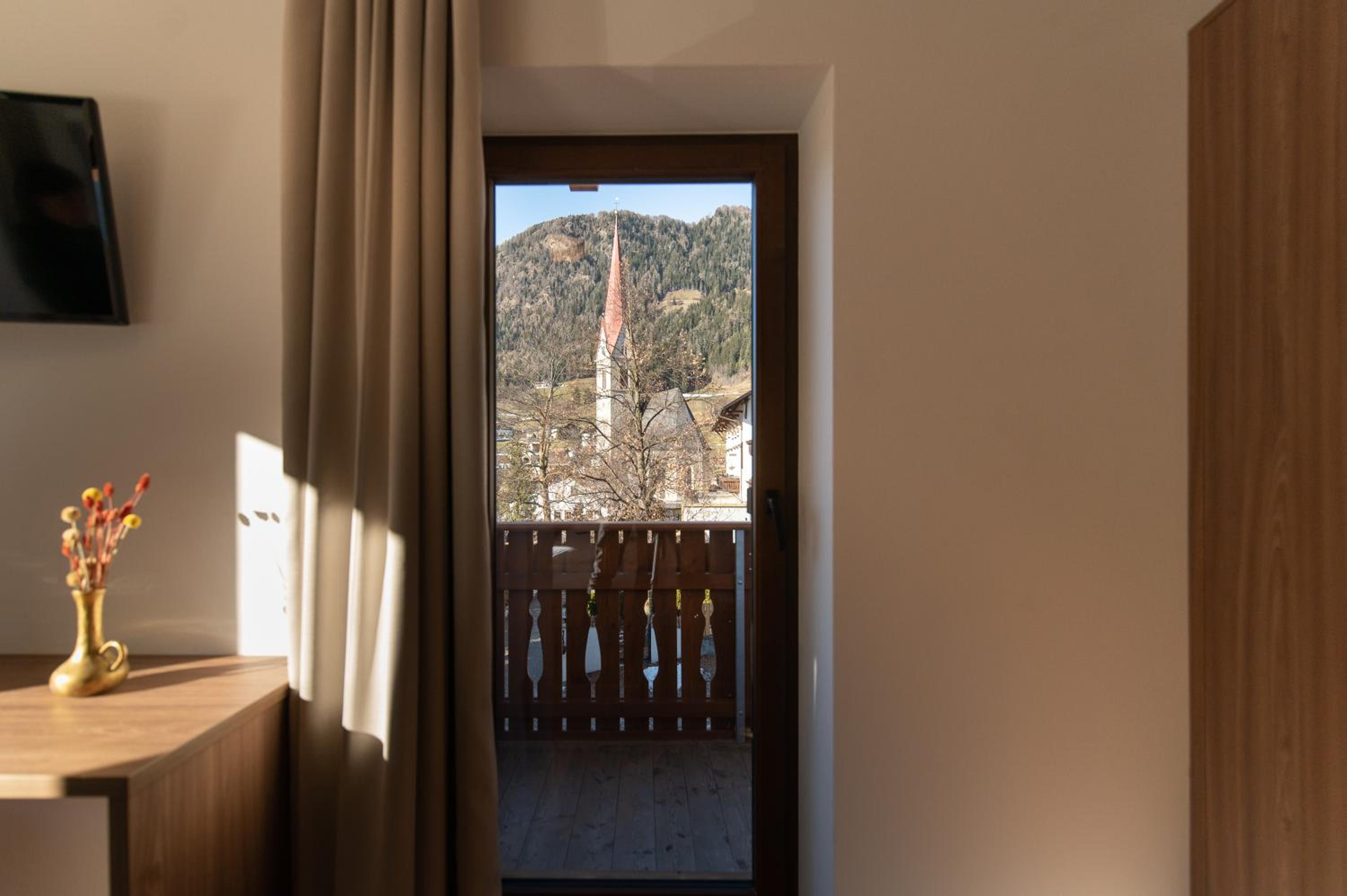 Superior Double Room with Balcony photo 3