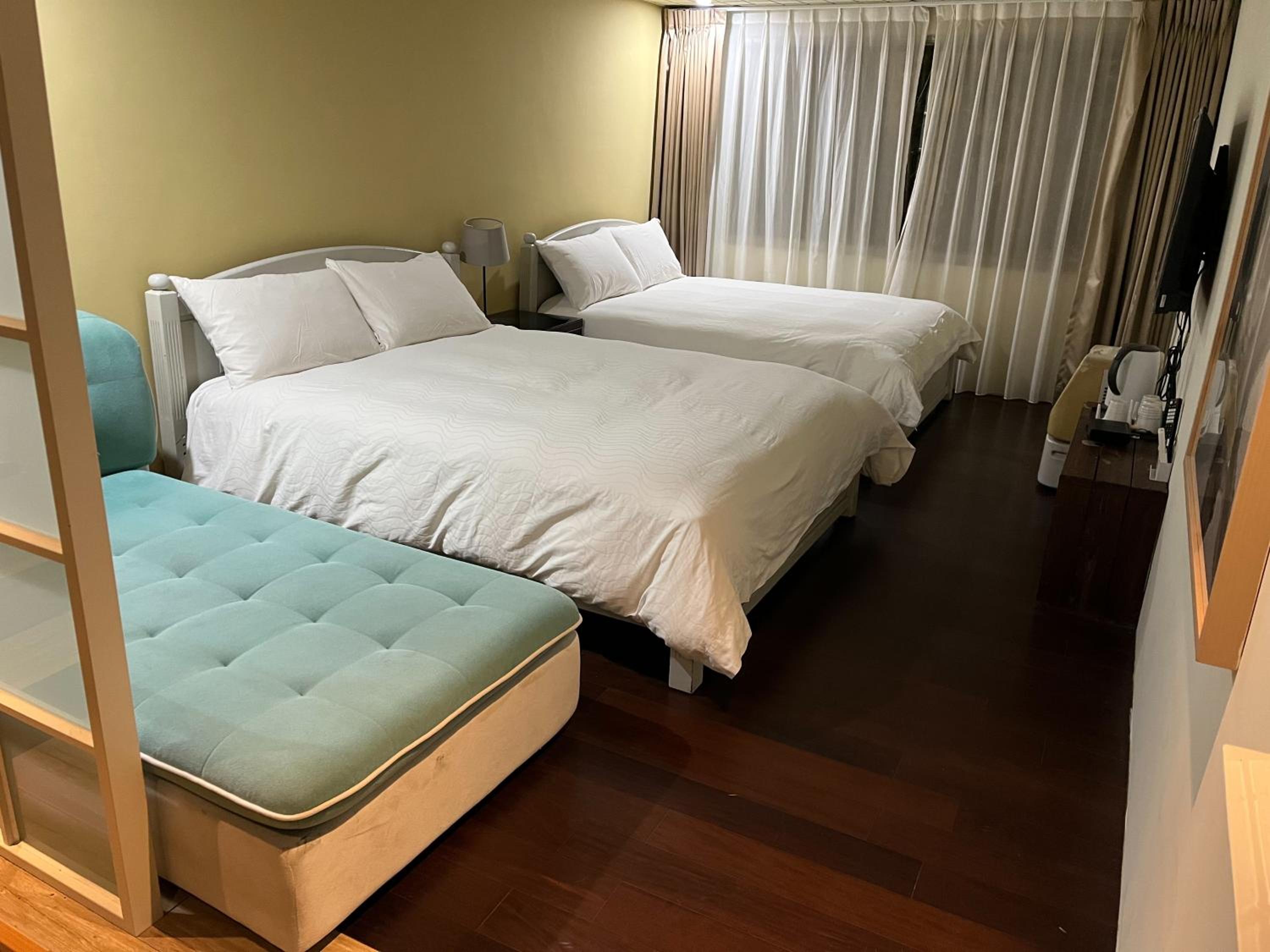 Standard Quadruple Room photo 2