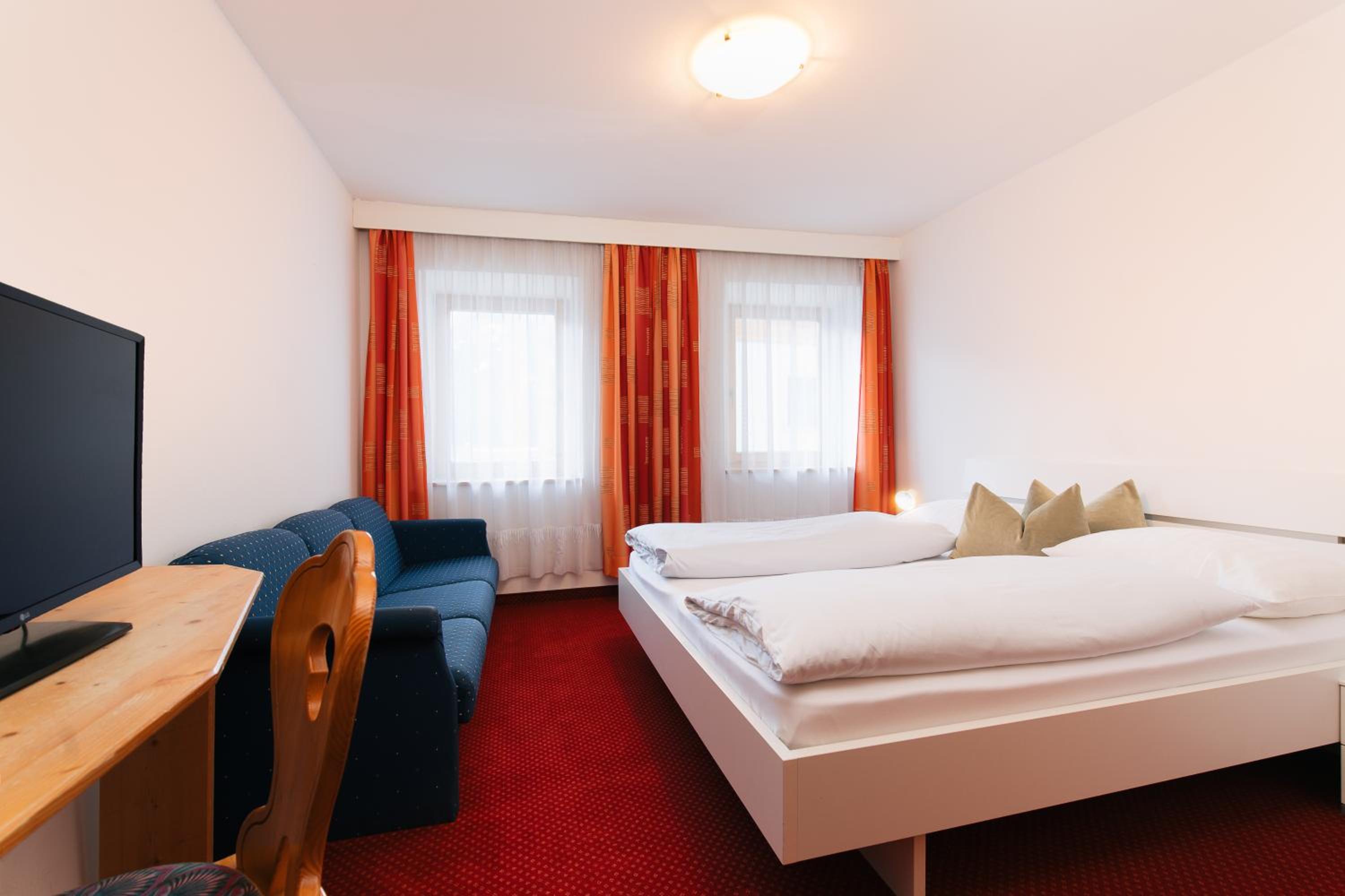 Standard Double Room Without Balcony photo 1