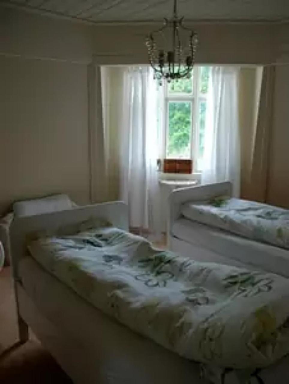 Family Room With Private Bathroom photo 1