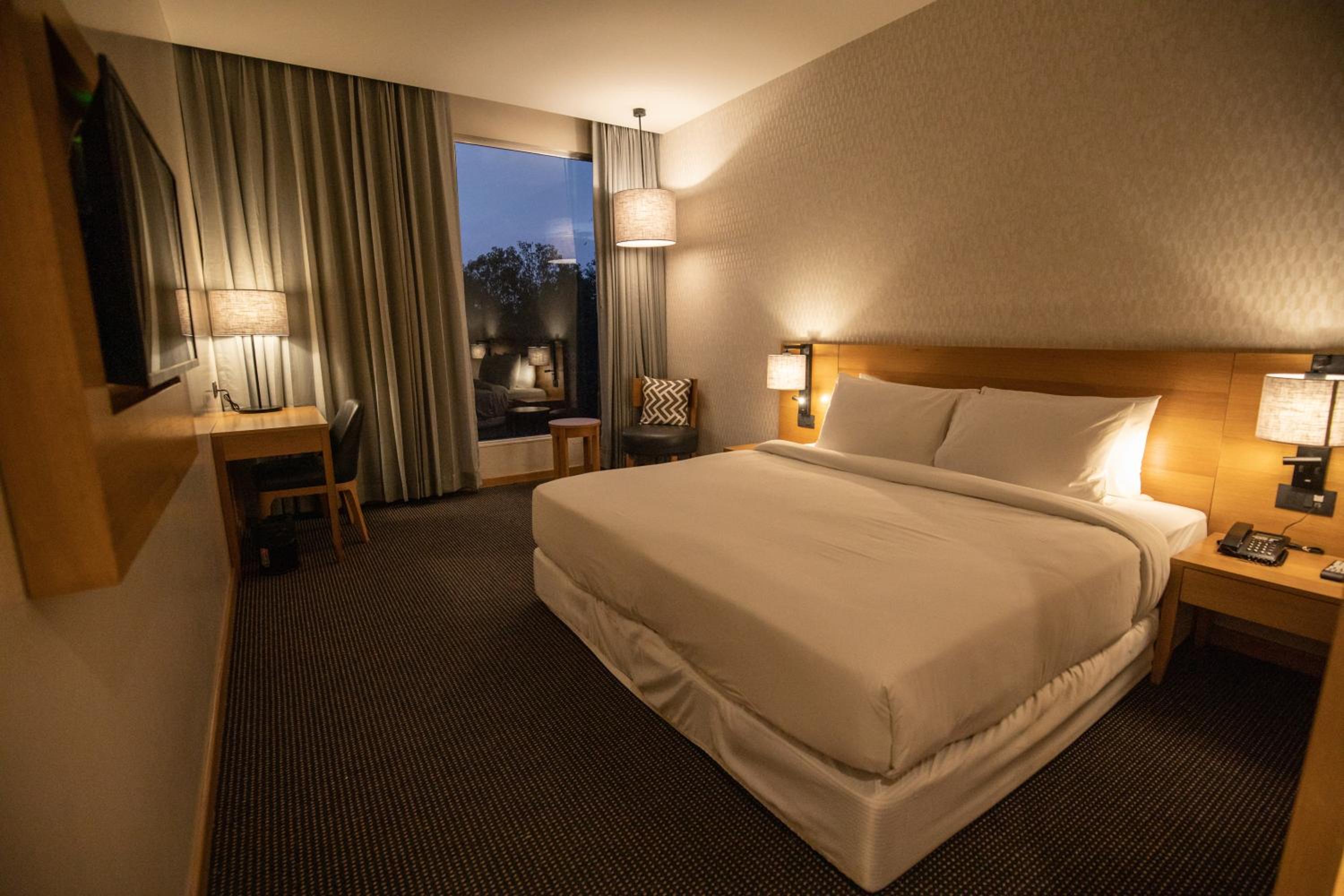 Deluxe Room with 15% off on laundry and mini bar & 20% off on spa services - Photo 5
