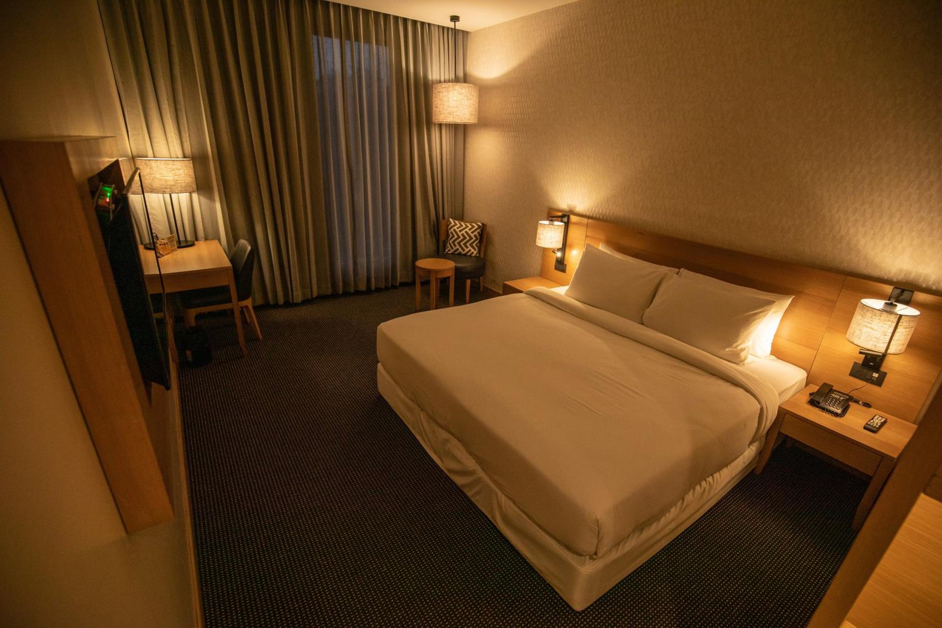 Deluxe Room with 15% off on laundry and mini bar & 20% off on spa services - Photo 3