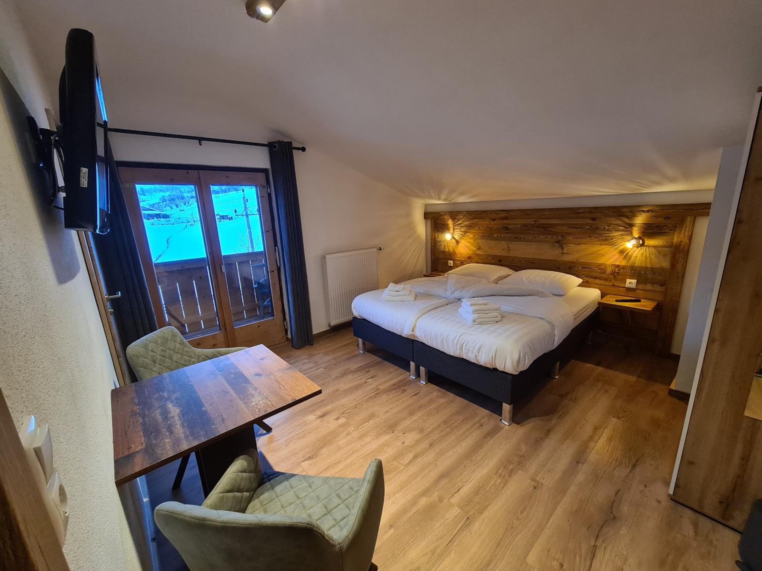 Quadruple Room with Balcony photo 1