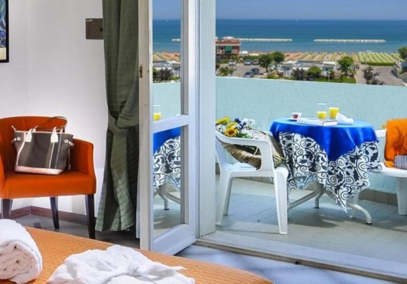 Triple Room with Sea View photo 2