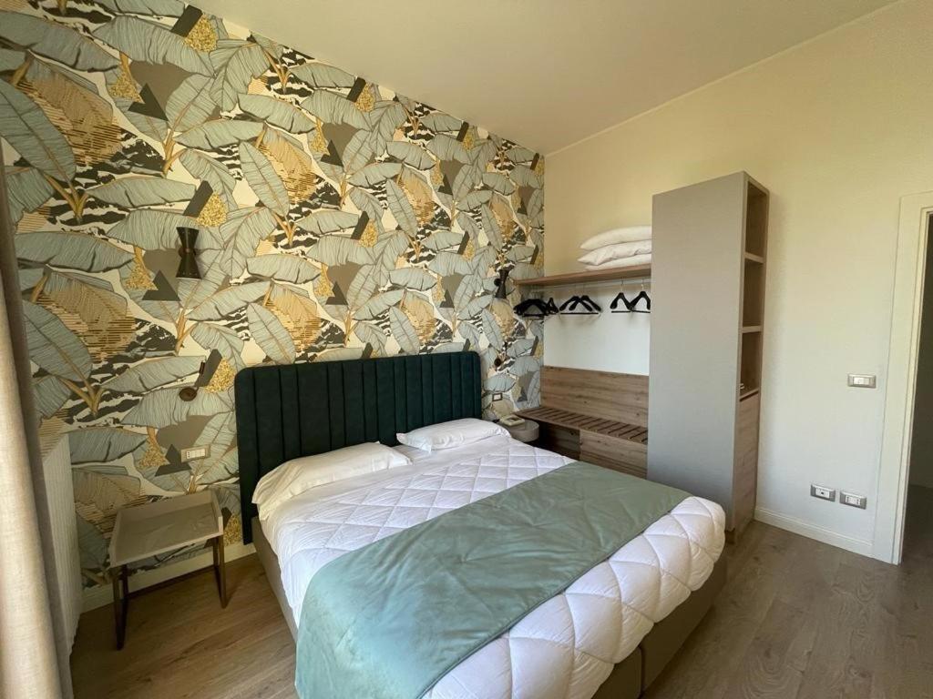 Economy Double or Twin Room photo 3