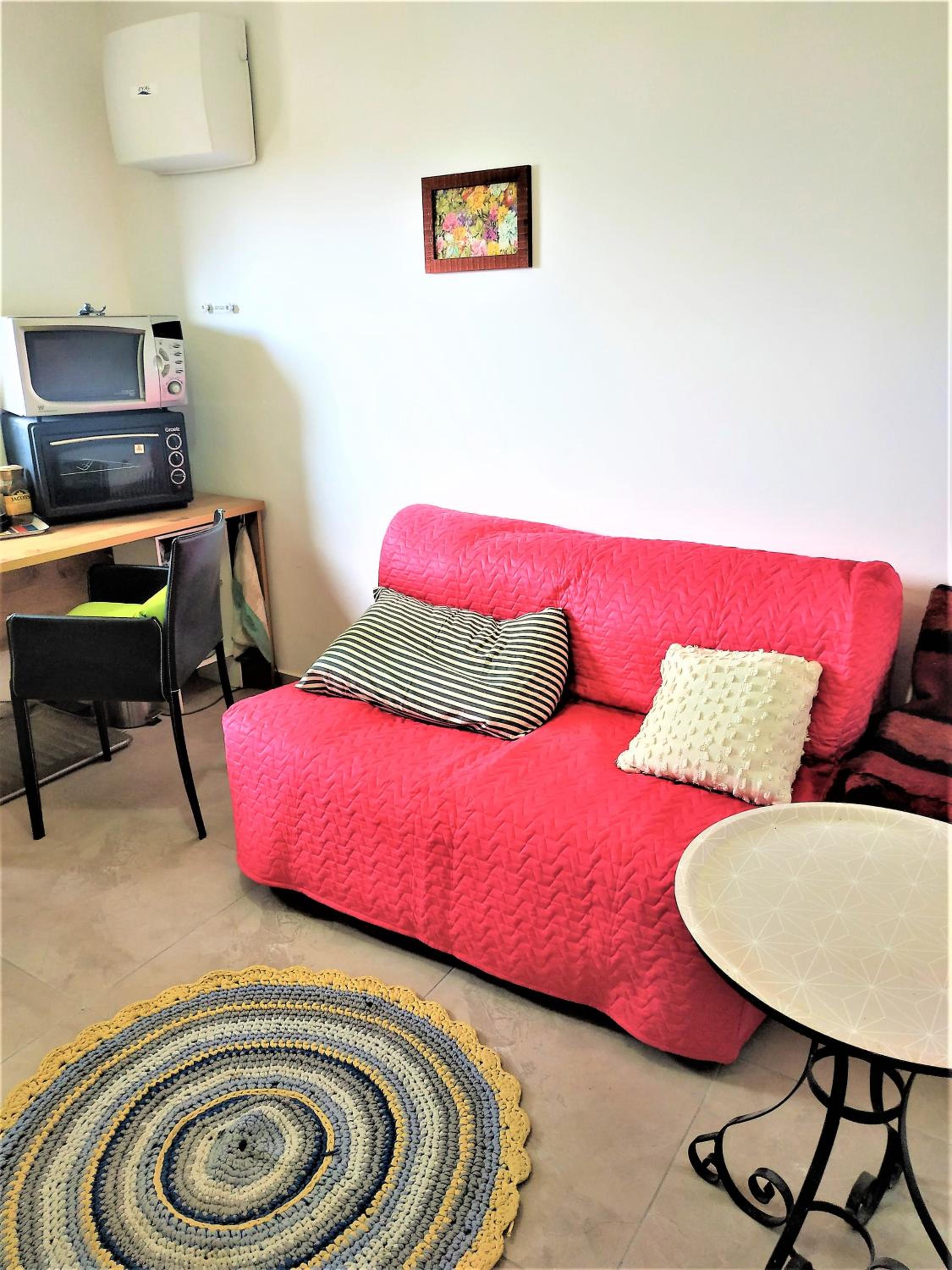 Budget Double Room - Photo 14