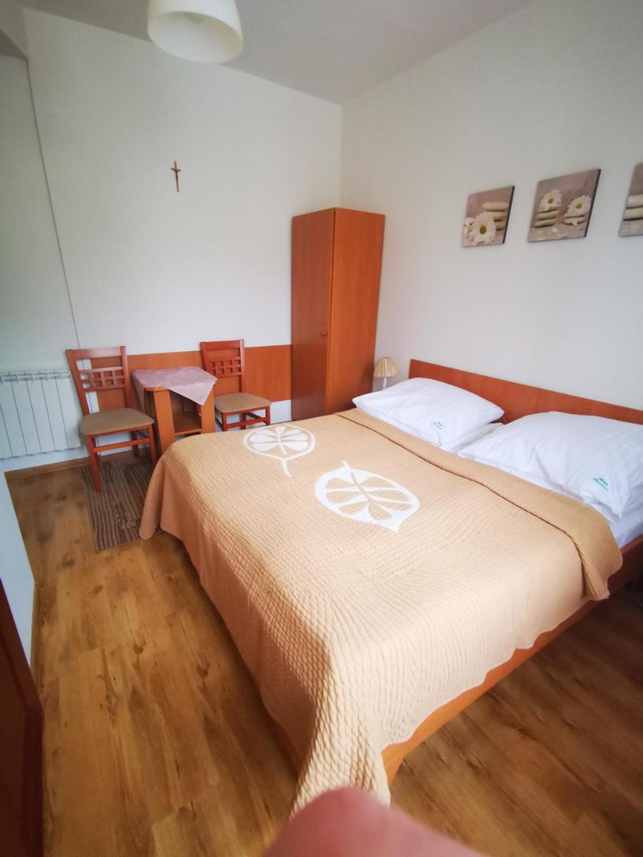 Budget Double Room photo 1