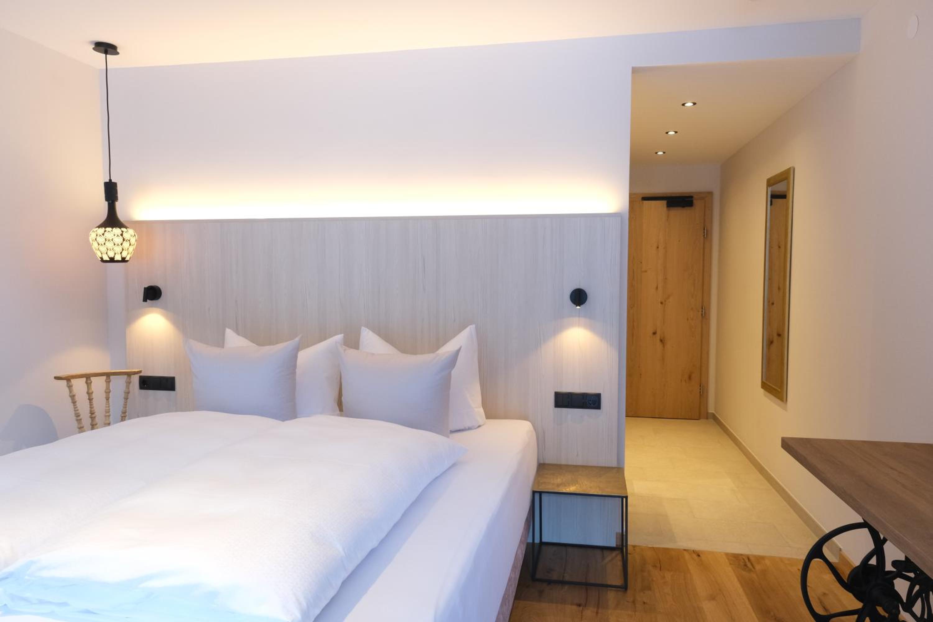 King Room with Mountain View