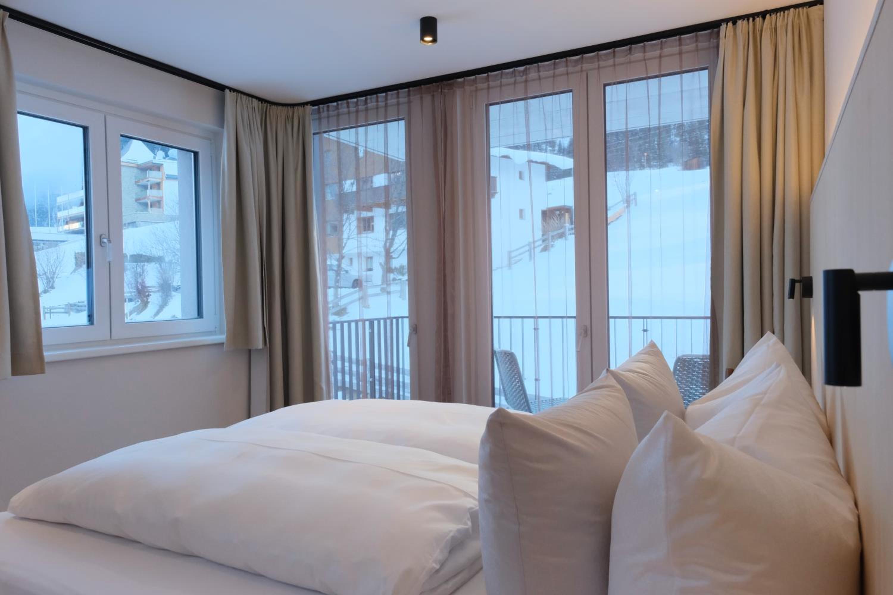 Queen Room with Garden View photo 2