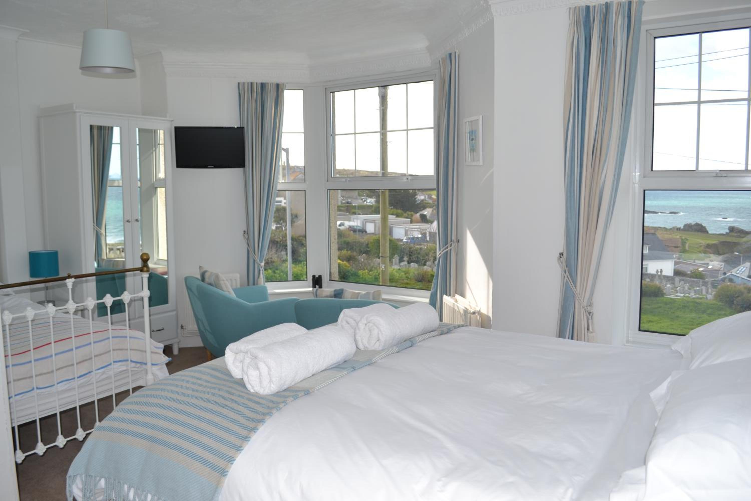 Family Room with Sea View photo 1
