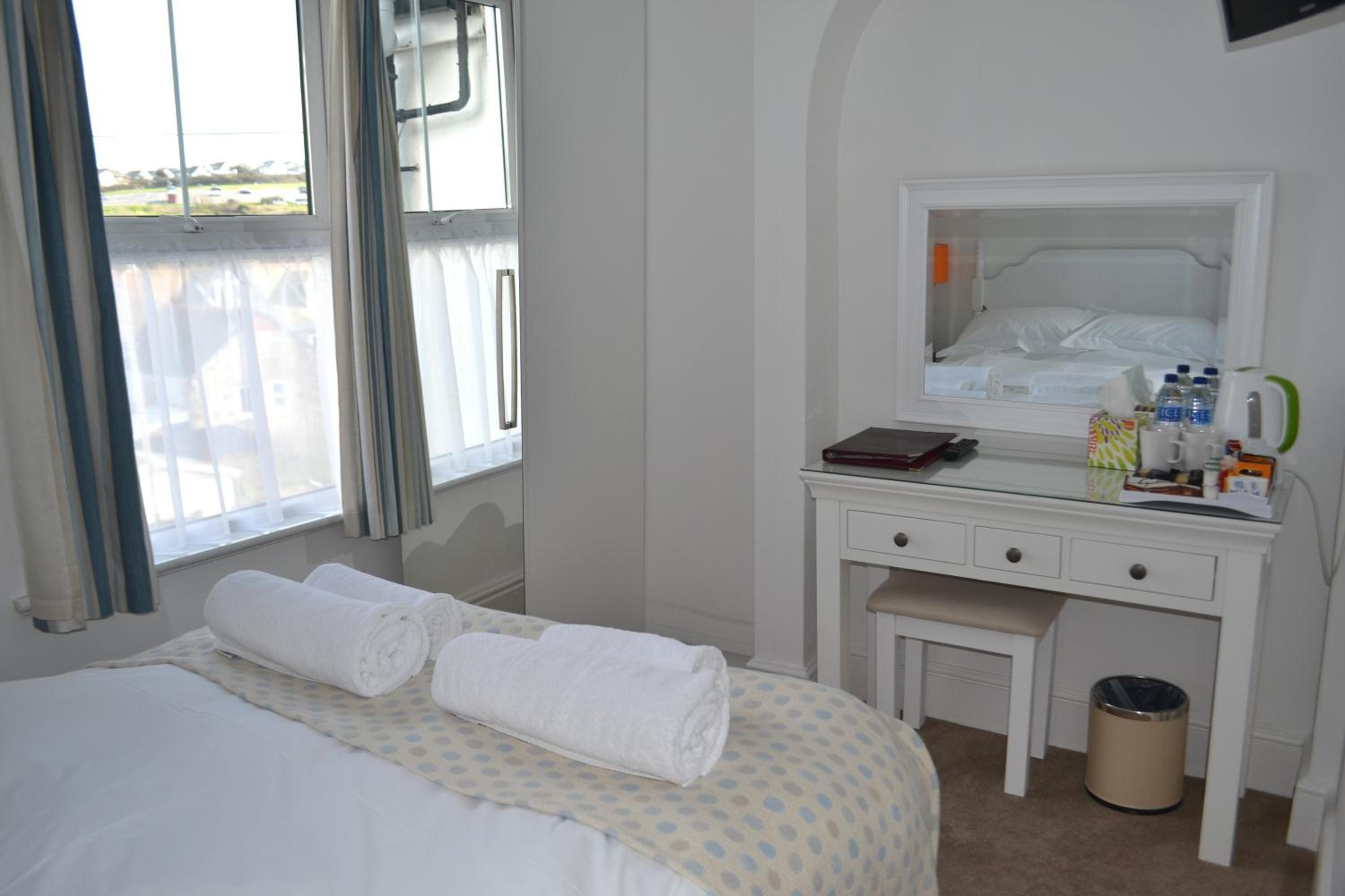 Small Double Room photo 3