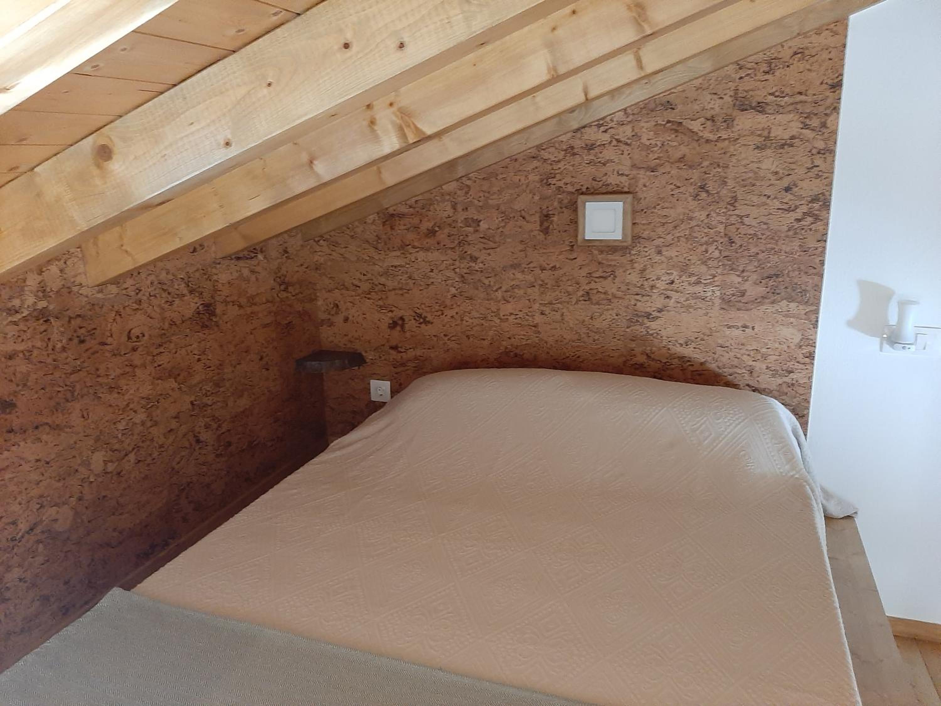 One-Bedroom House photo 2