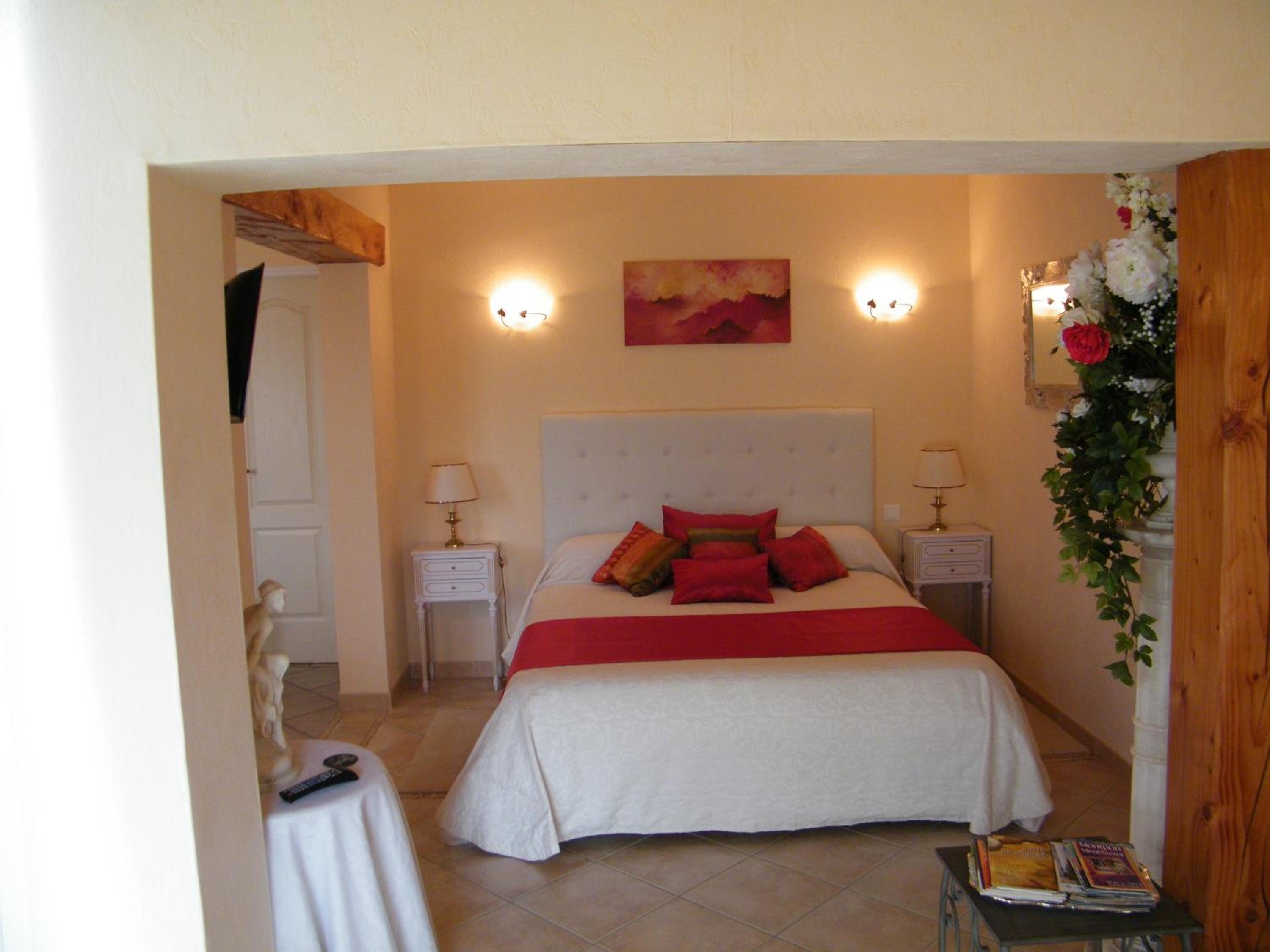 Double Room with Private External Bathroom photo 3