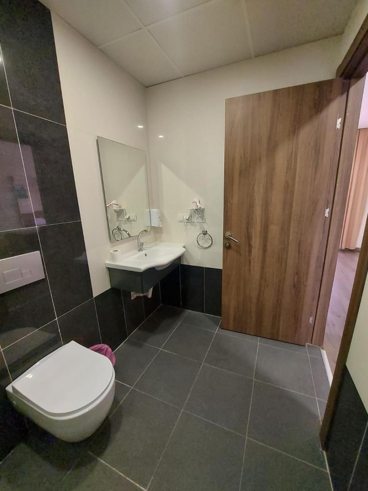 Superior Suite - Photo 3