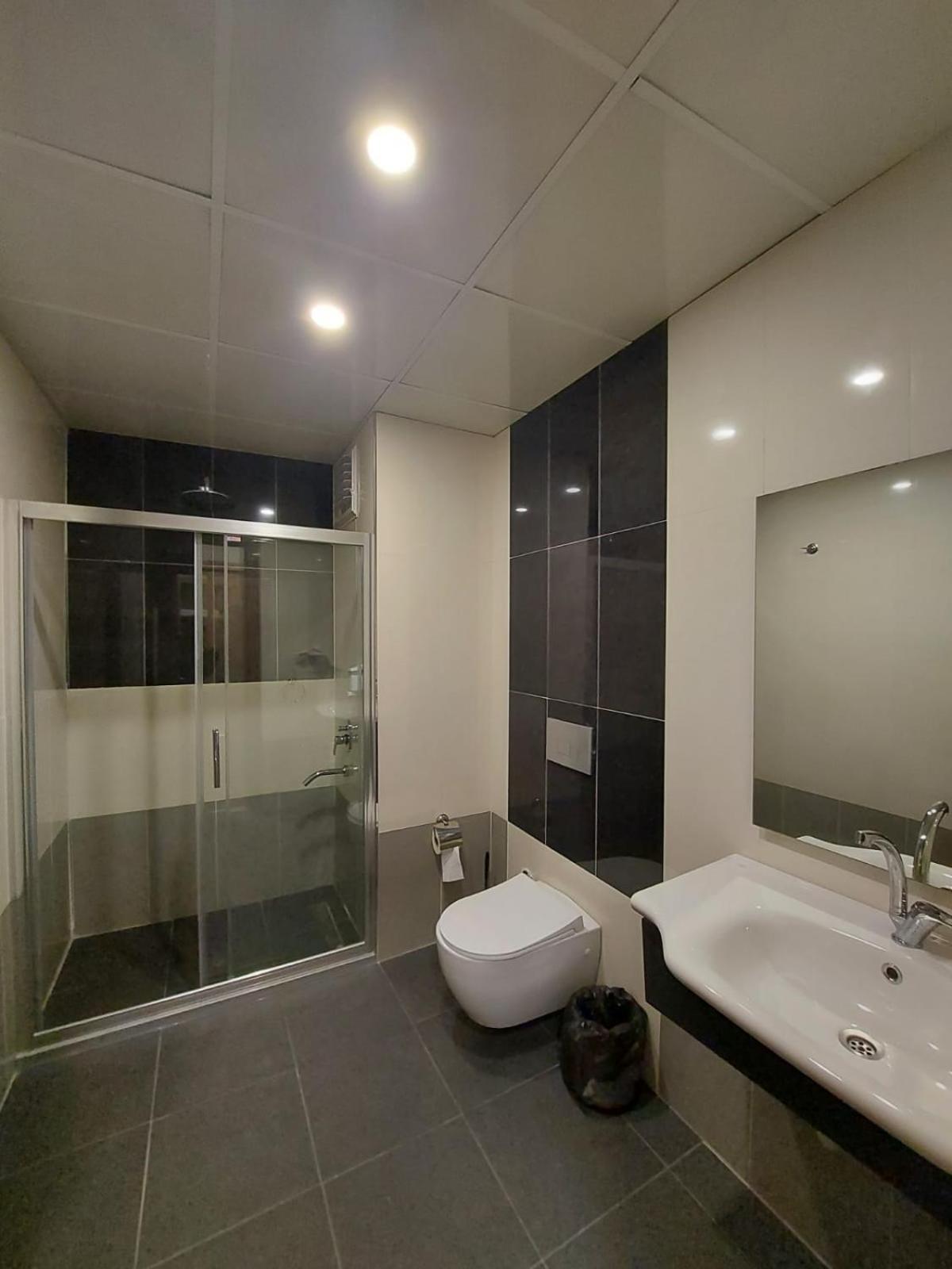 Superior Suite - Photo 13