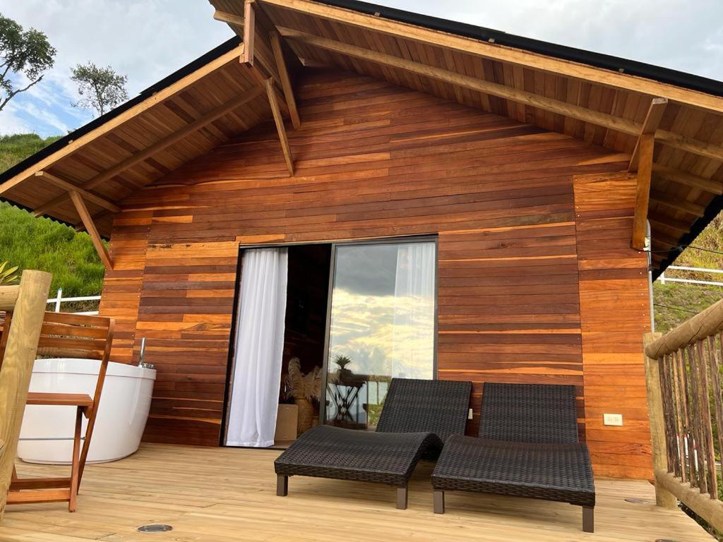Suite with Hot Tub photo 1