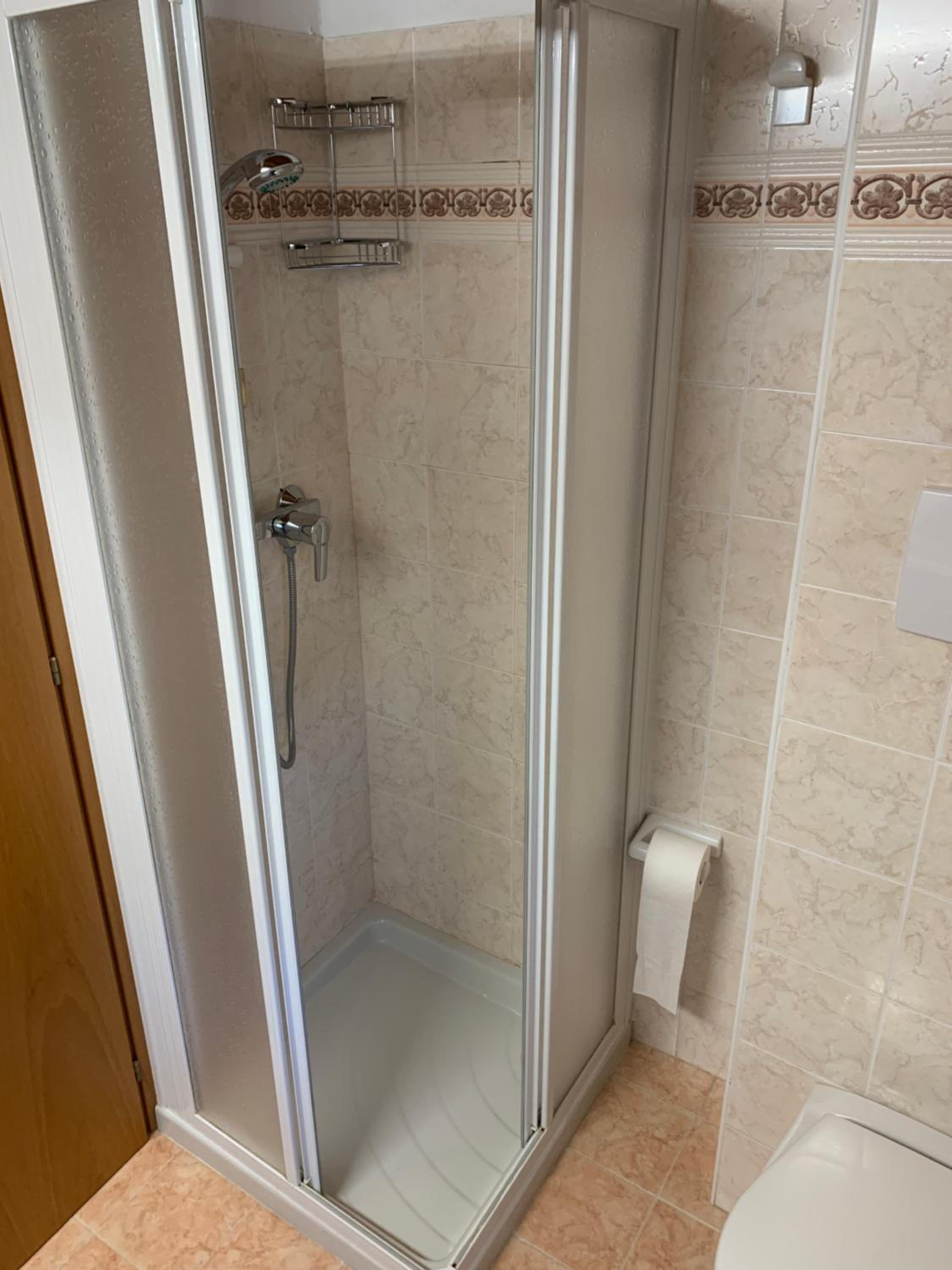 Standard Triple Room - Photo 4