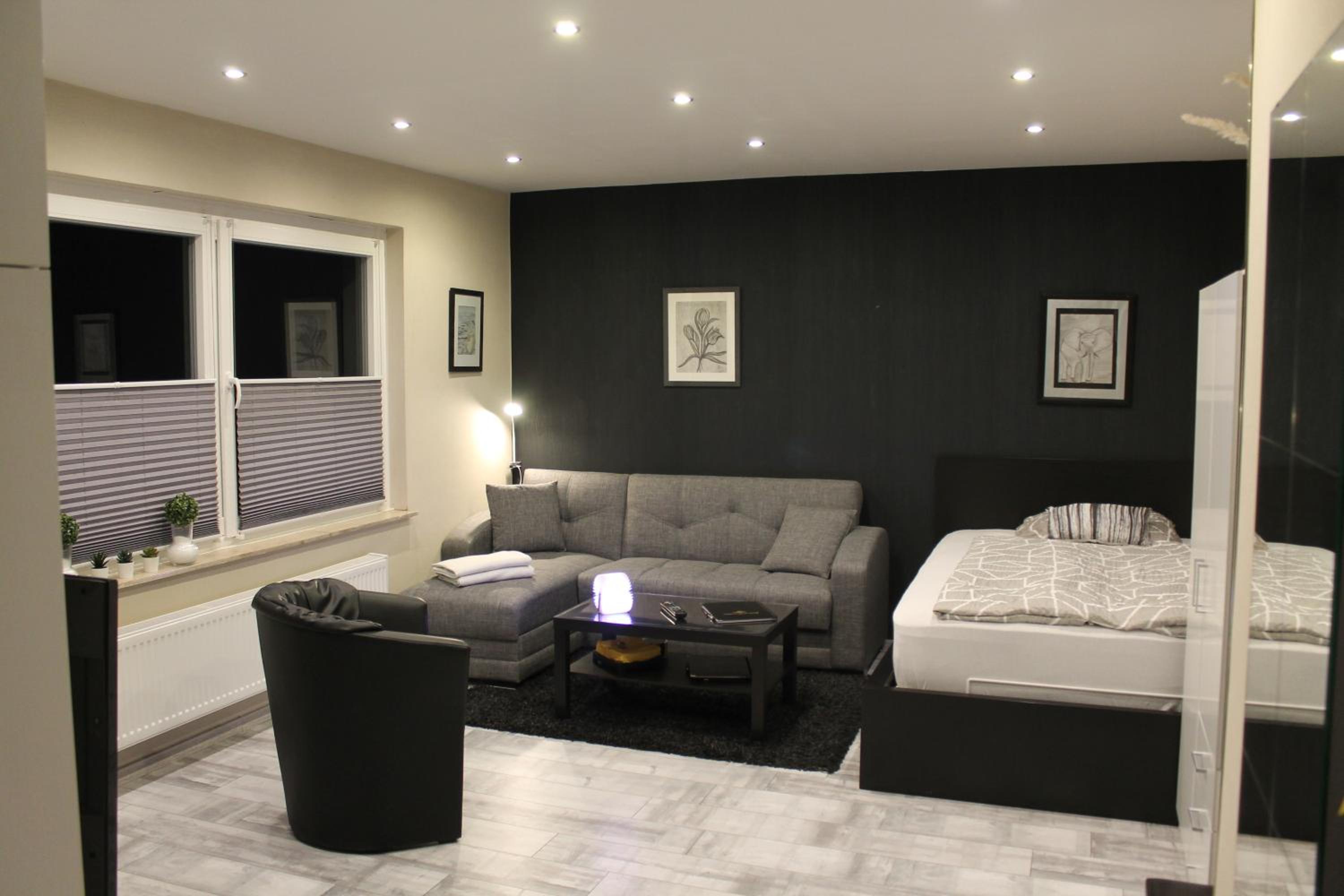 One-Bedroom Apartment photo 2
