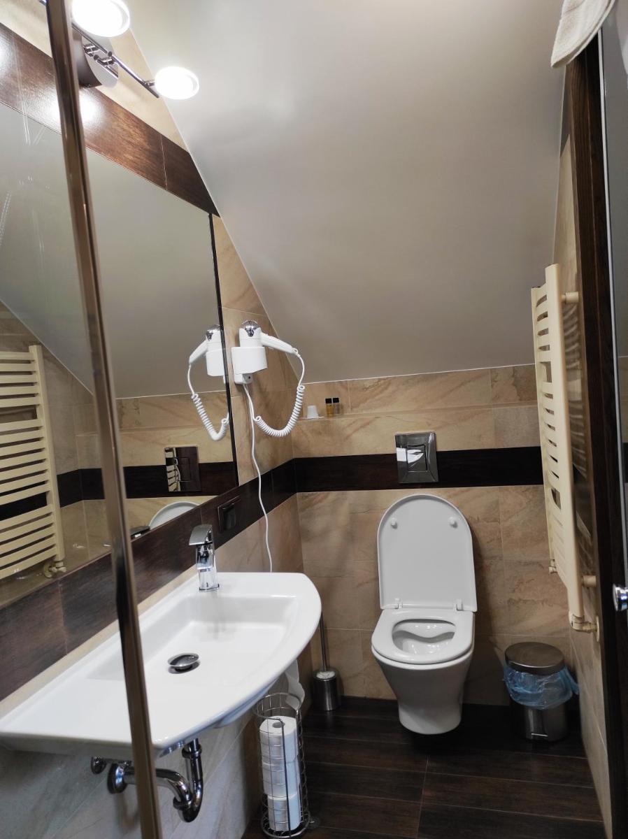 Double Room with Private Bathroom photo 3