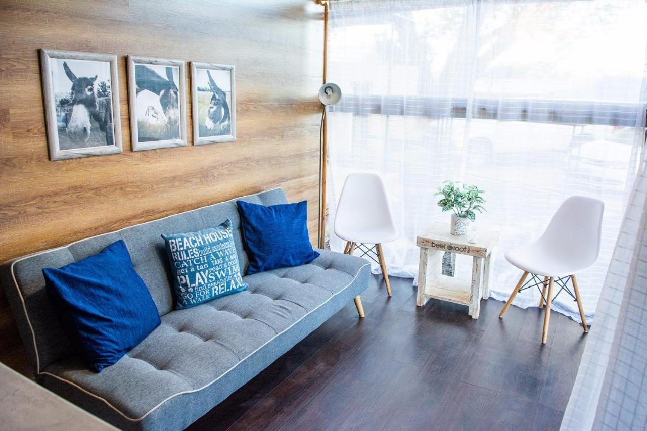 One-Bedroom Apartment - Photo 7