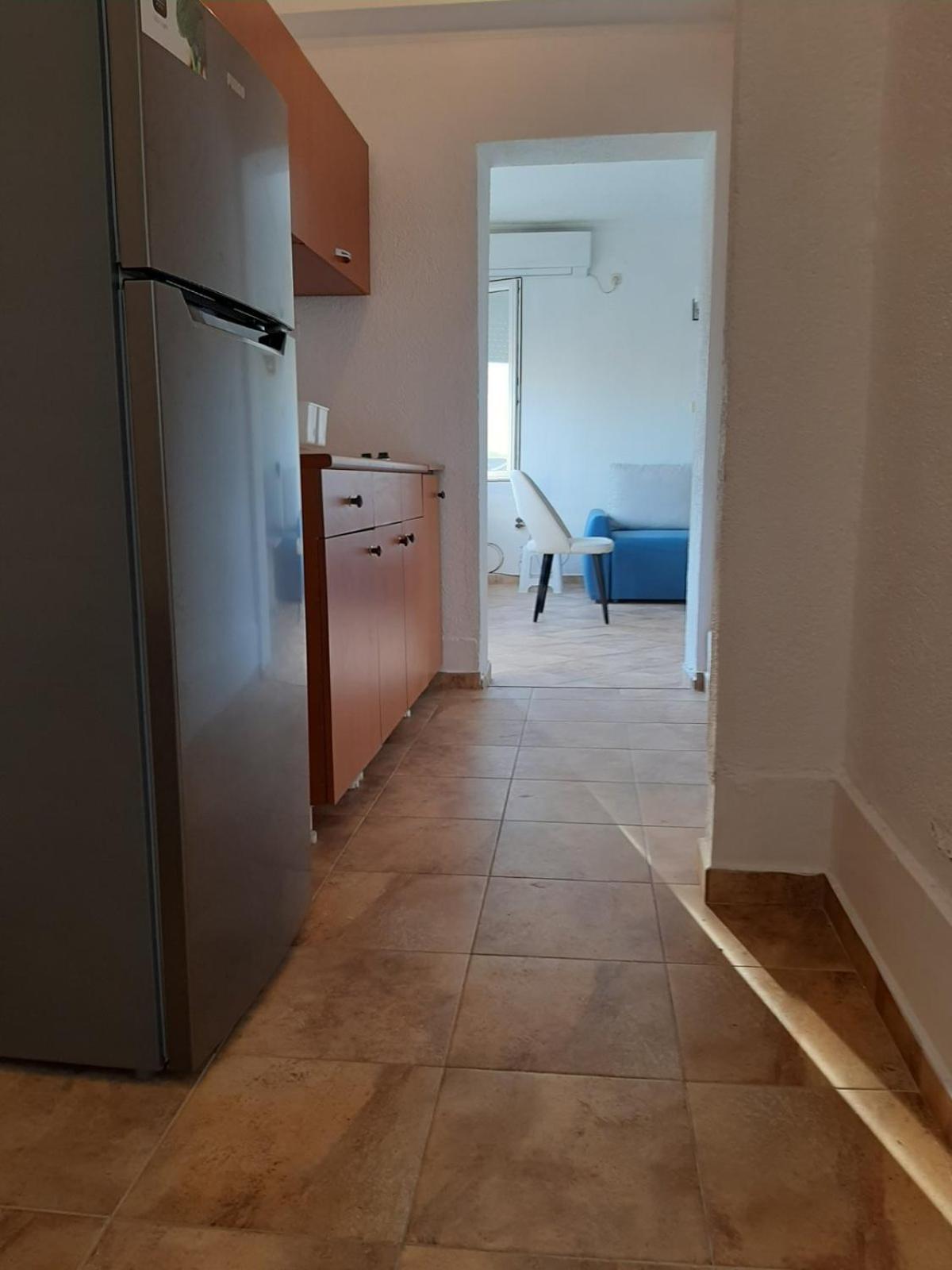 One-Bedroom Apartment photo 3