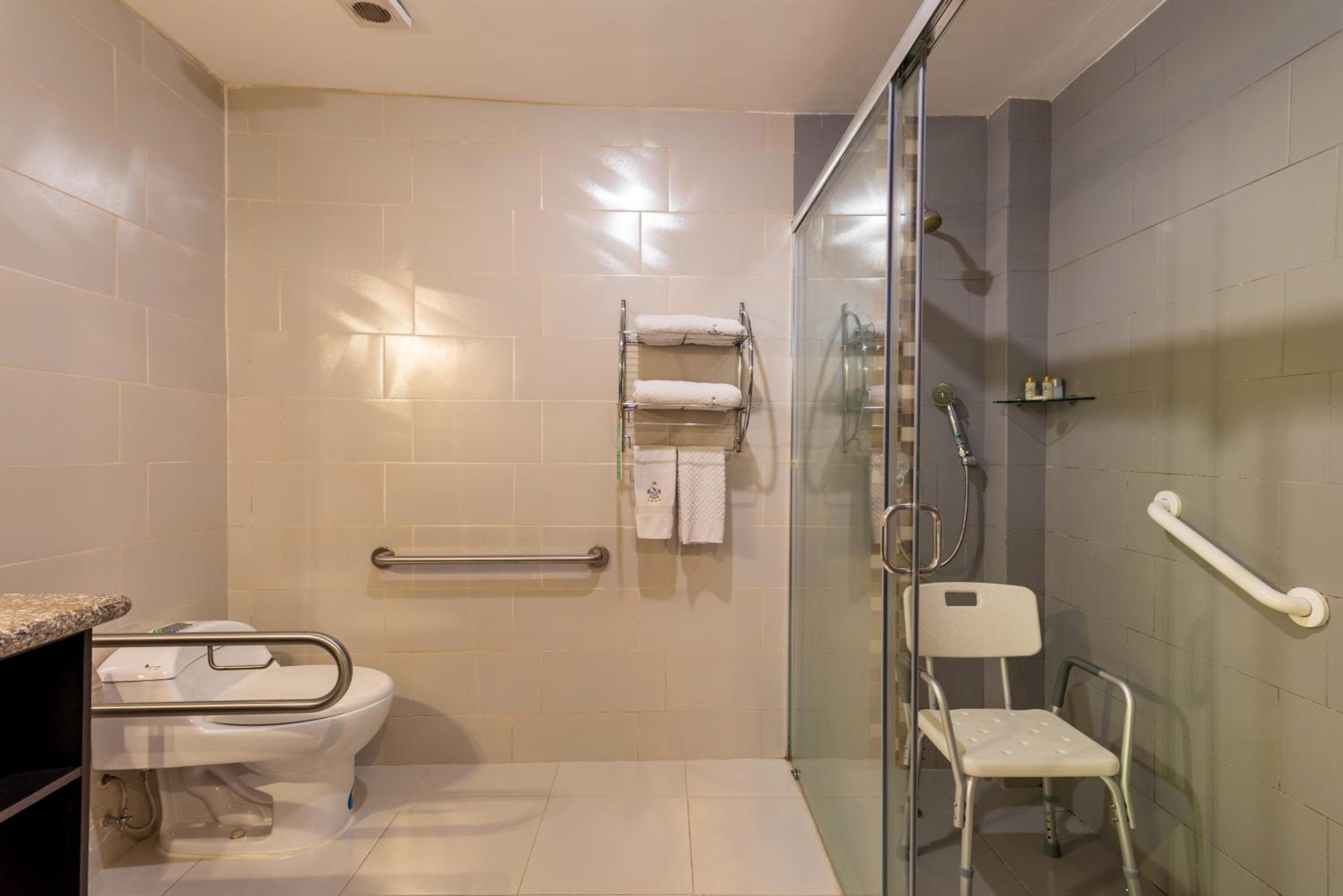 Triple Room - Disability Access photo 2