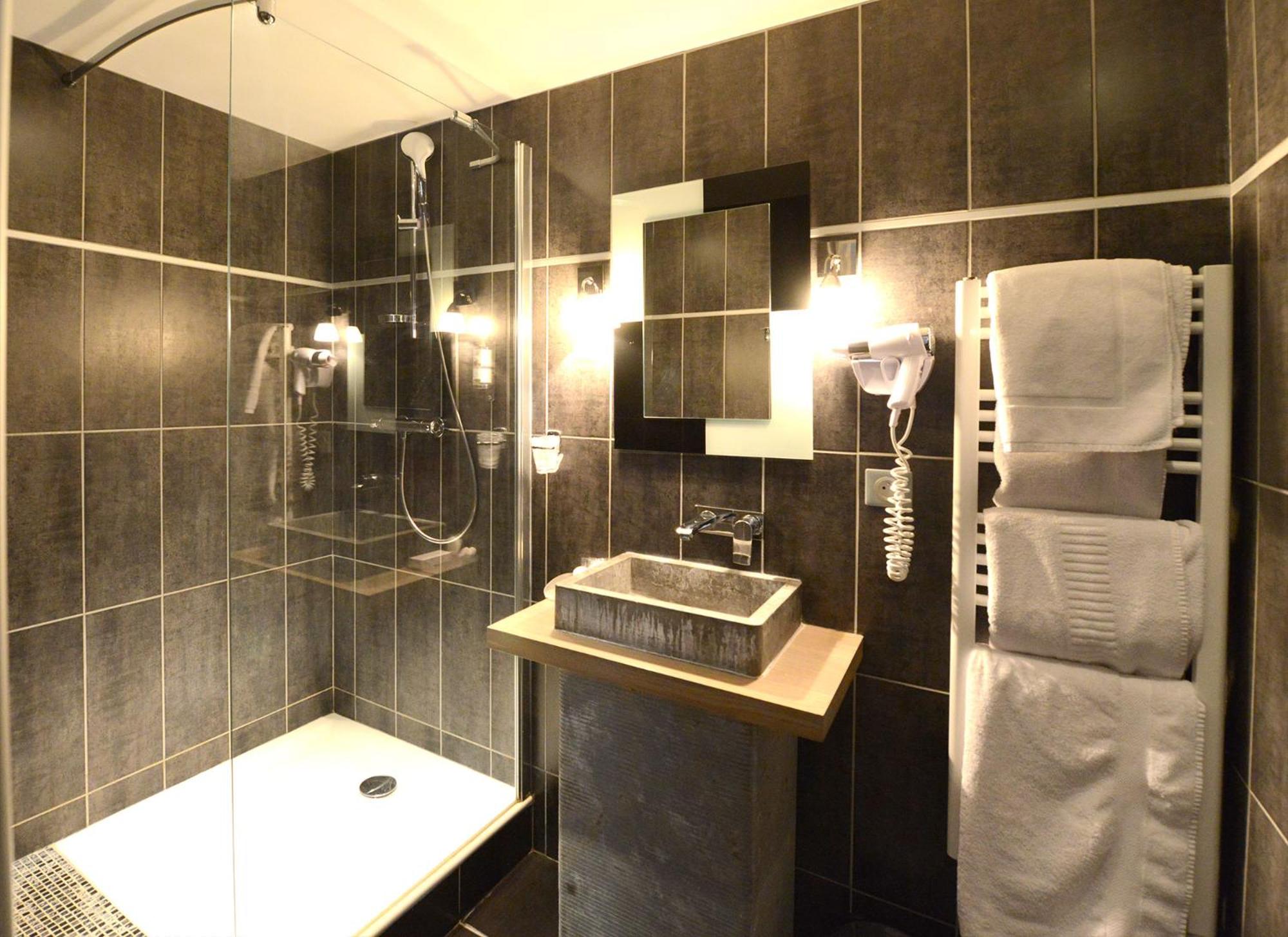 Double Room - Photo 5