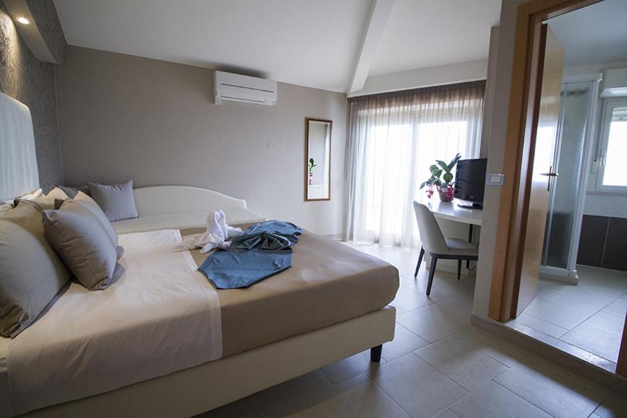 Superior Triple Room photo 1