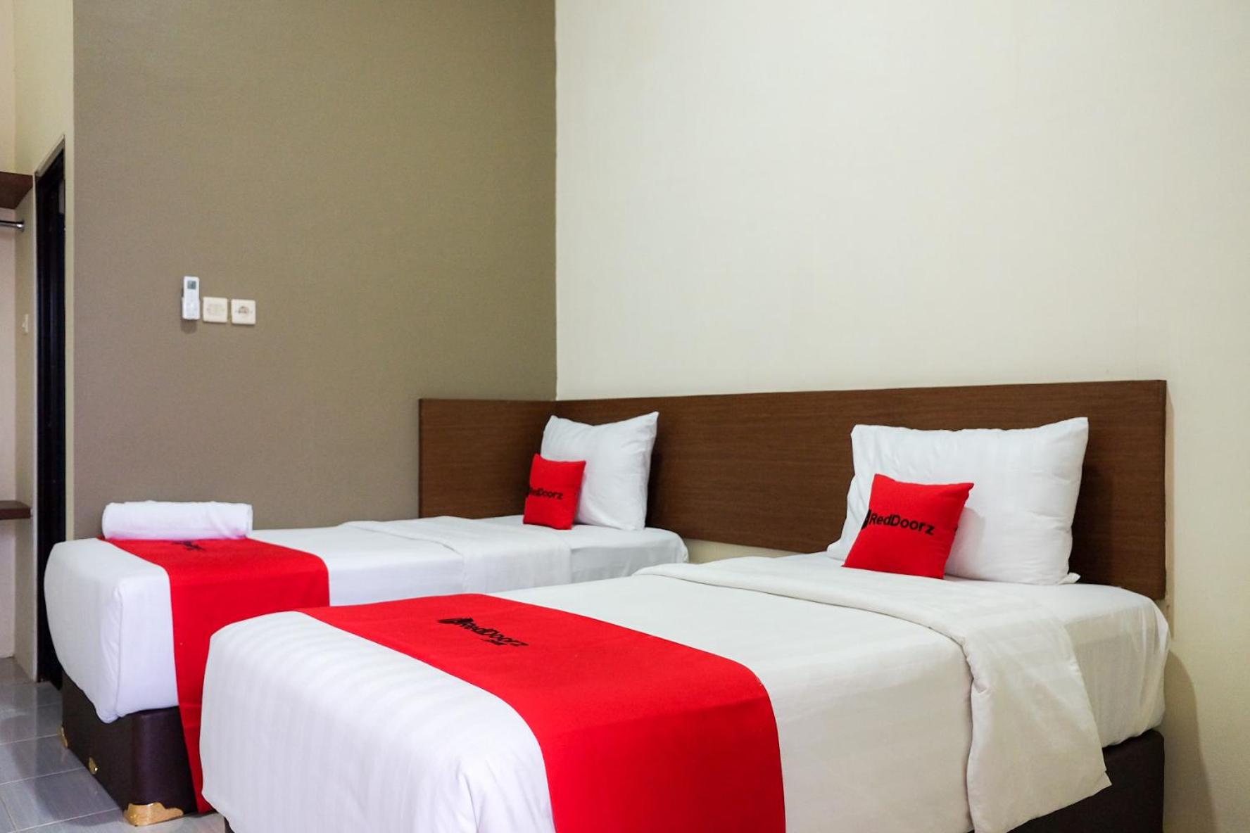Twin Room - Photo 1