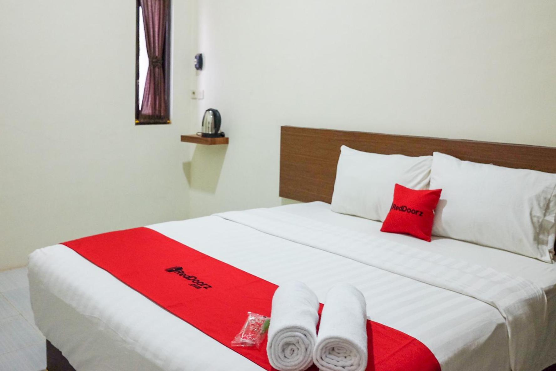 Standard Double Room - Photo 7