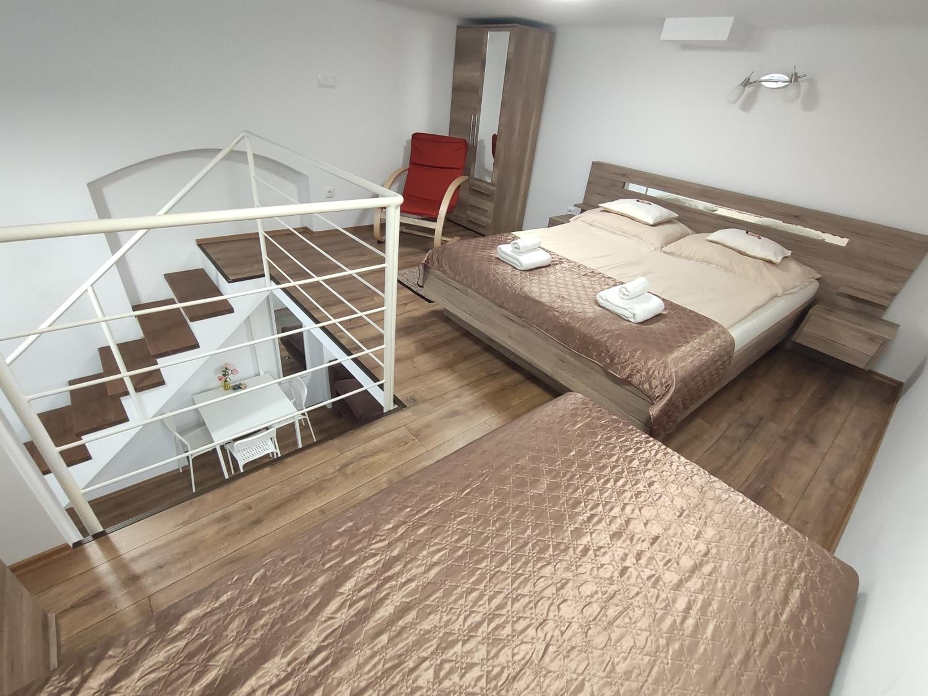 One-Bedroom Apartment - Photo 20