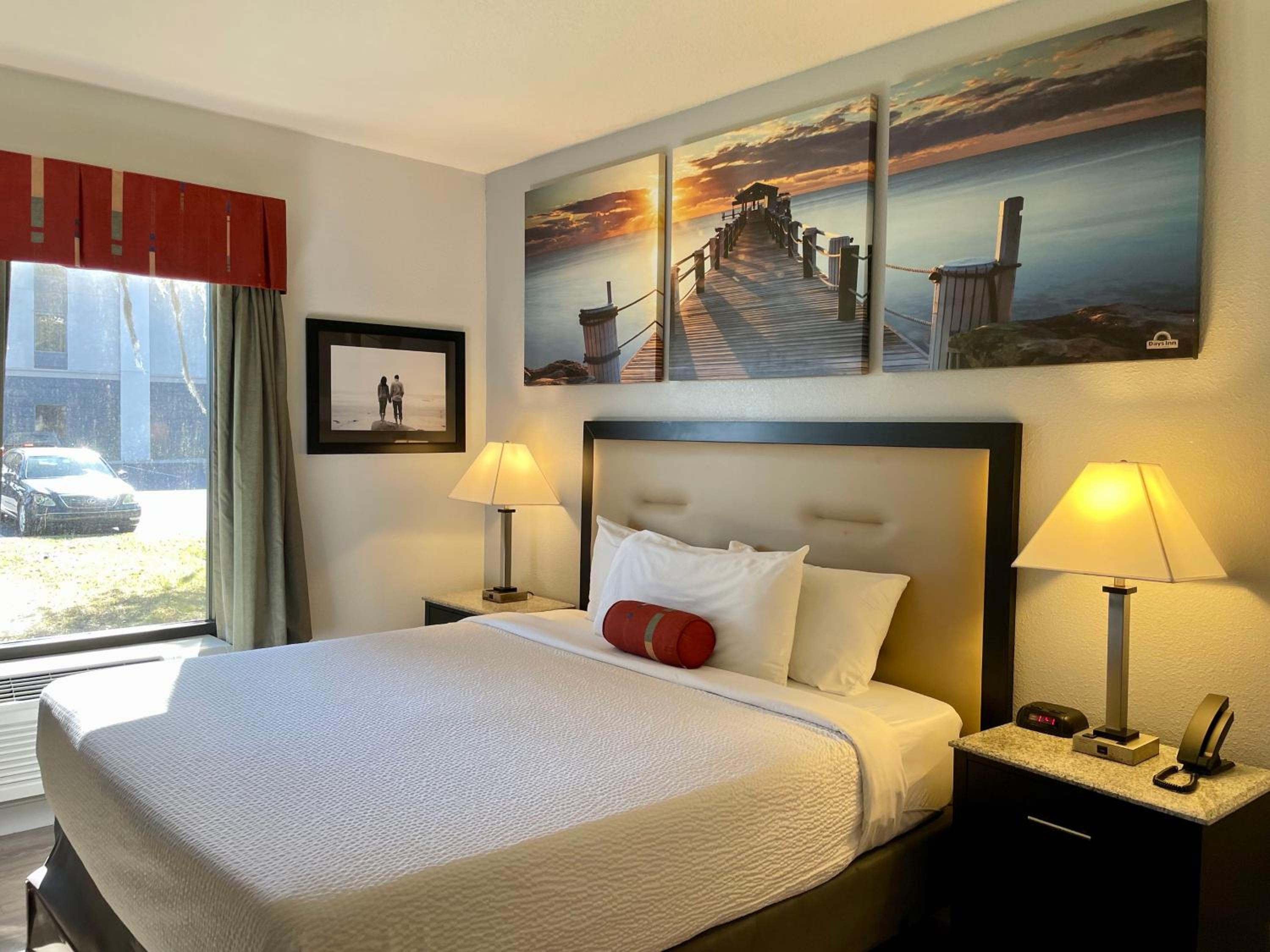 Two-Bedroom Suite - Non-Smoking - Photo 32