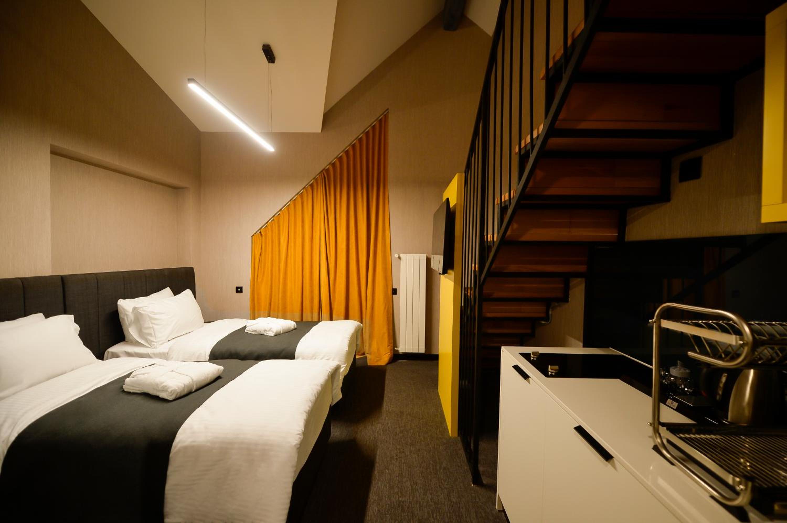 Deluxe Double or Twin Room