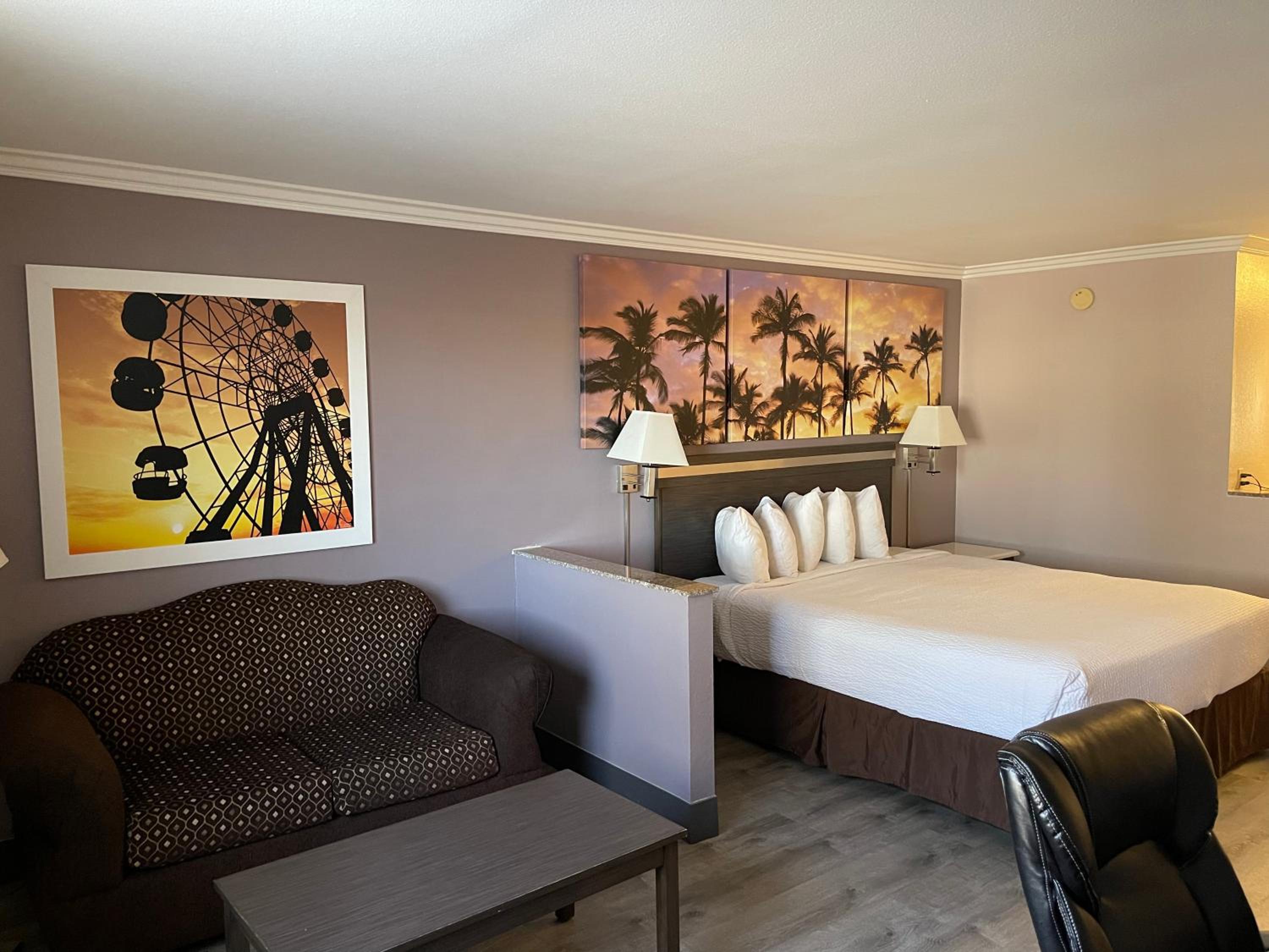 King Room - Non-Smoking - Photo 1