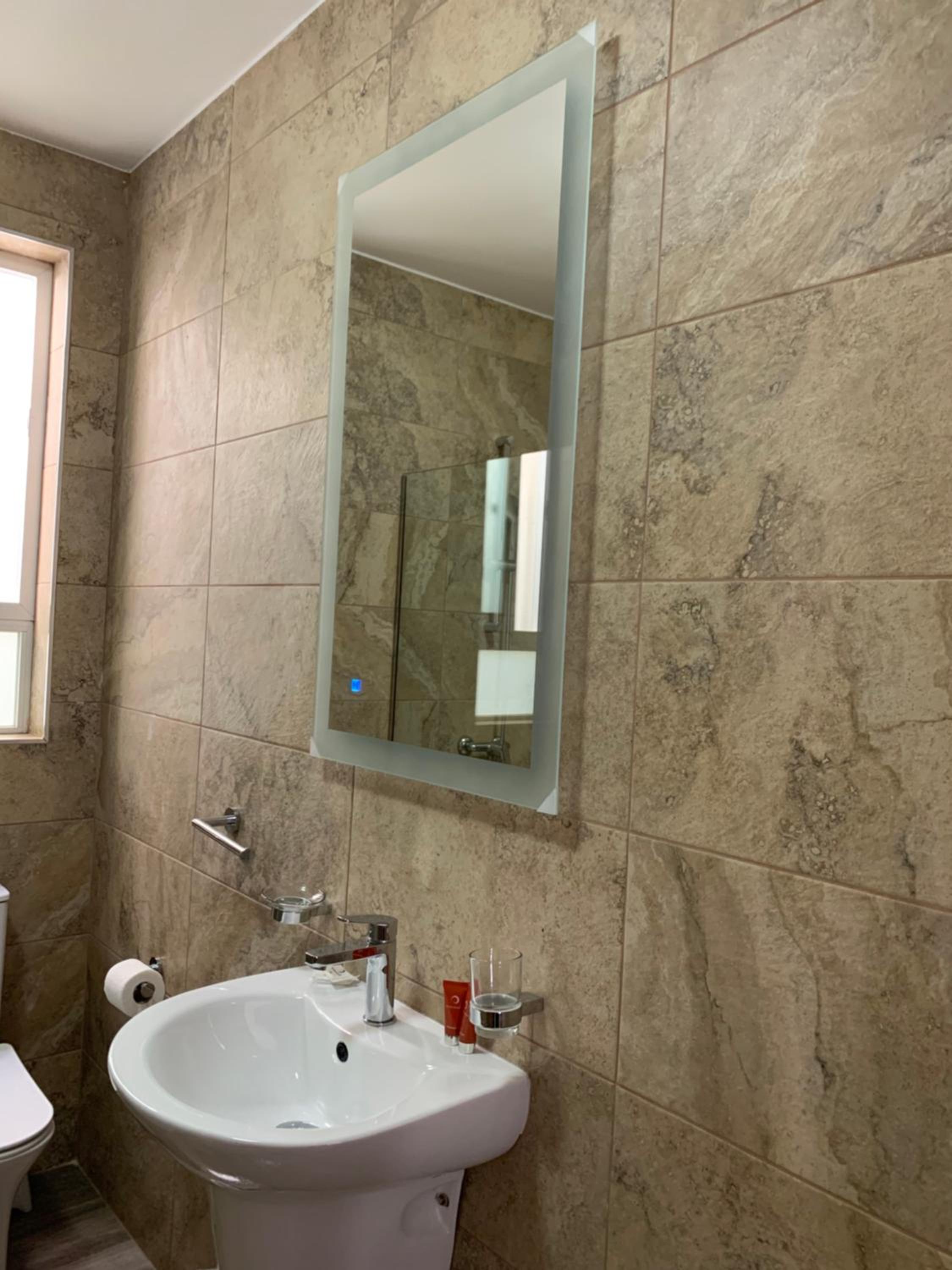 Standard Twin Room photo 3