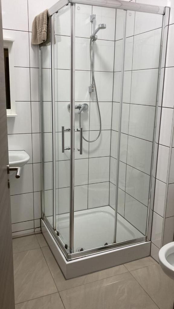 Quadruple Room with Private Bathroom photo 3