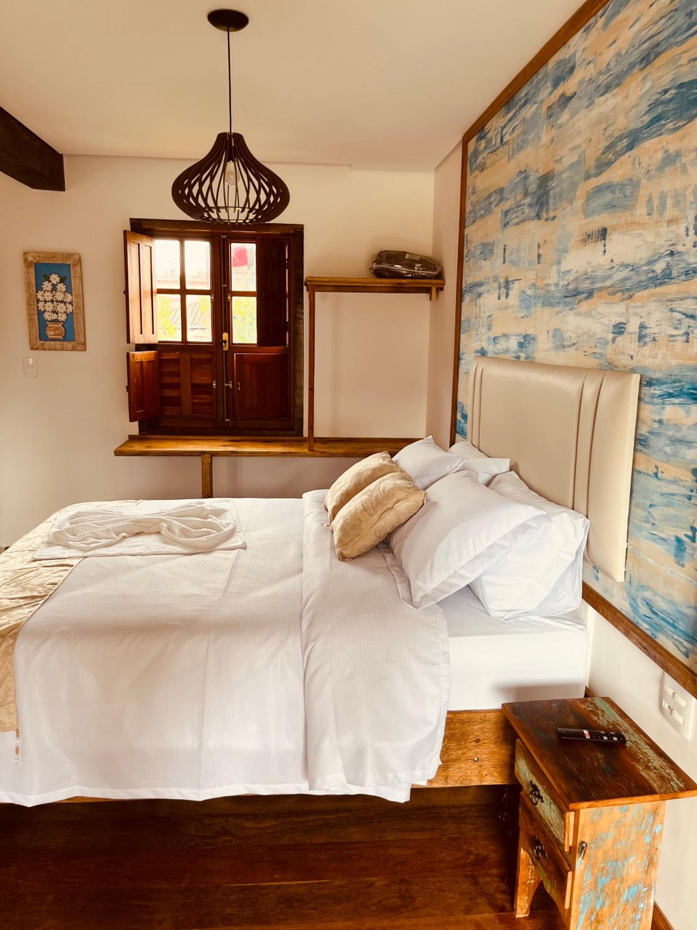 Deluxe Suite with Spa Bath photo 3