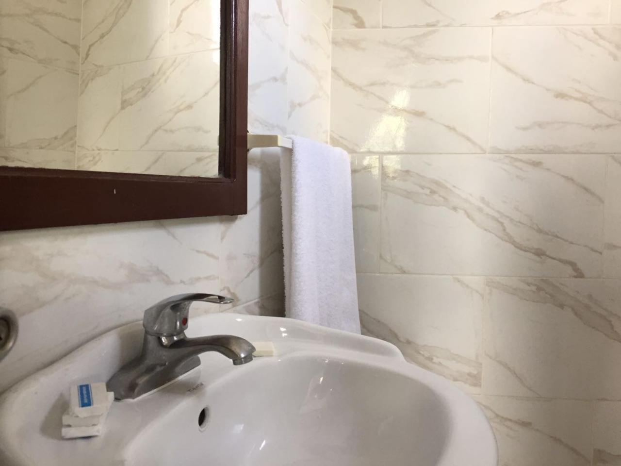 Budget Double Room photo 3