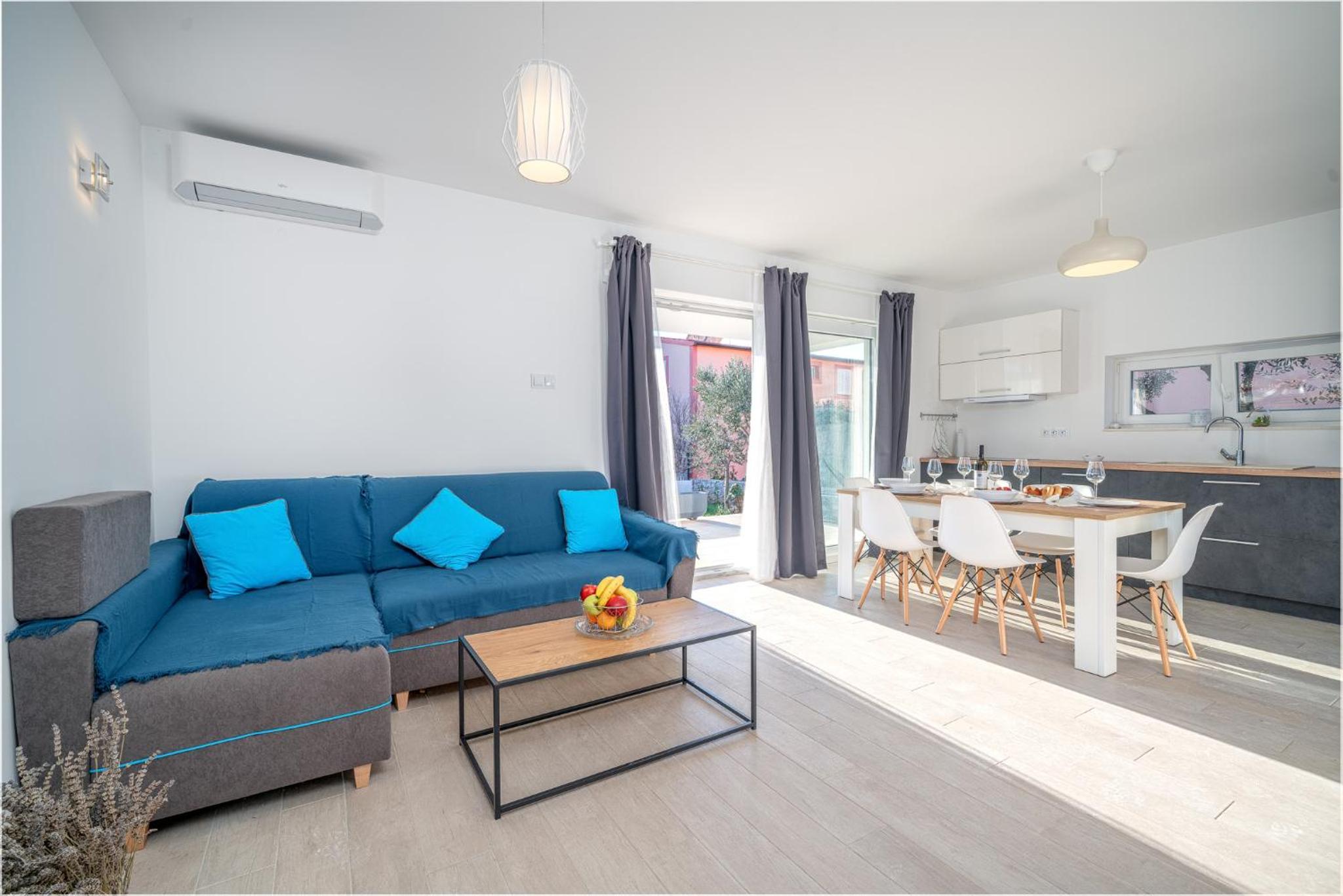 Villa photo 1