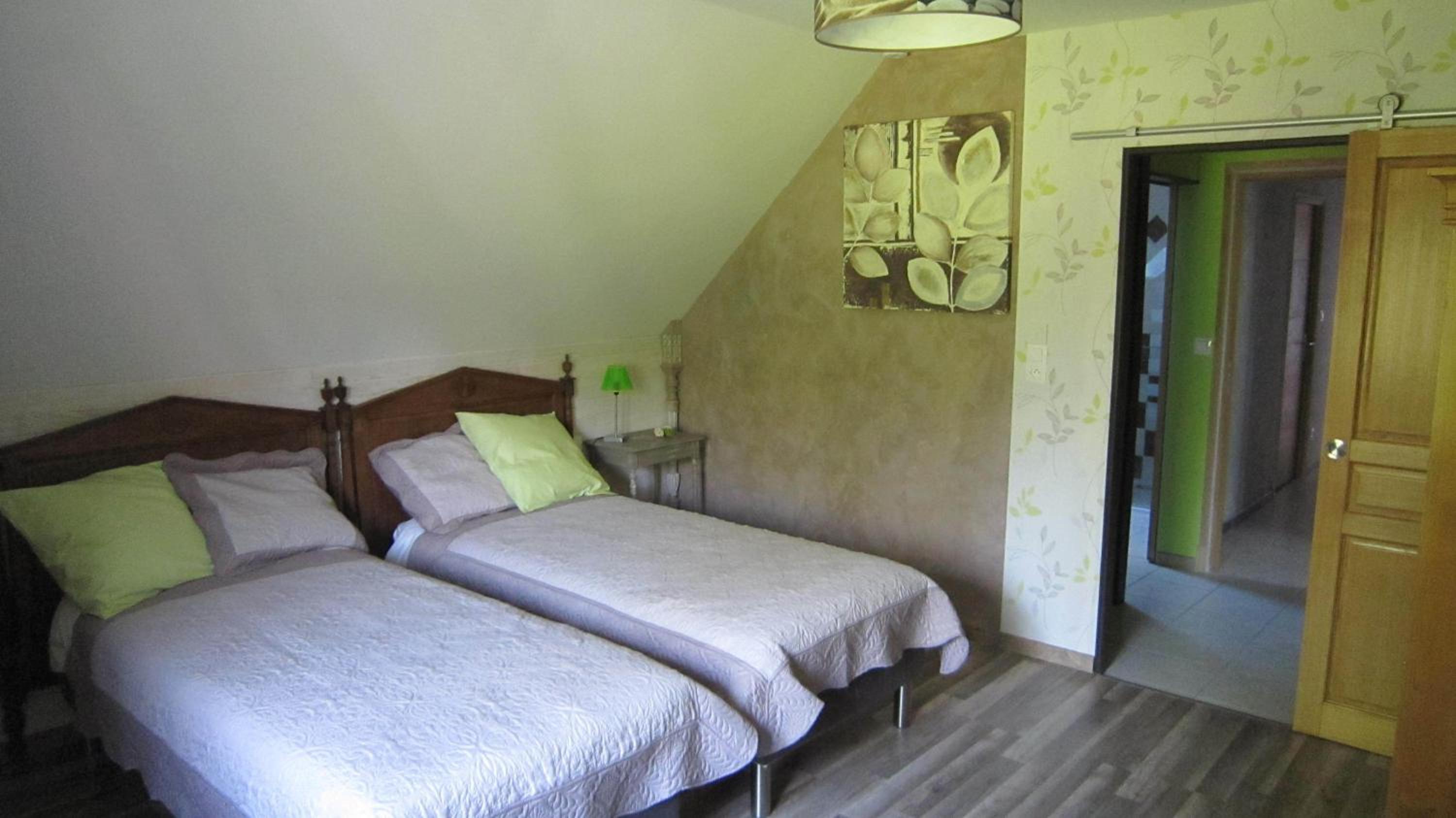 Deluxe Double Room with Shower photo 2