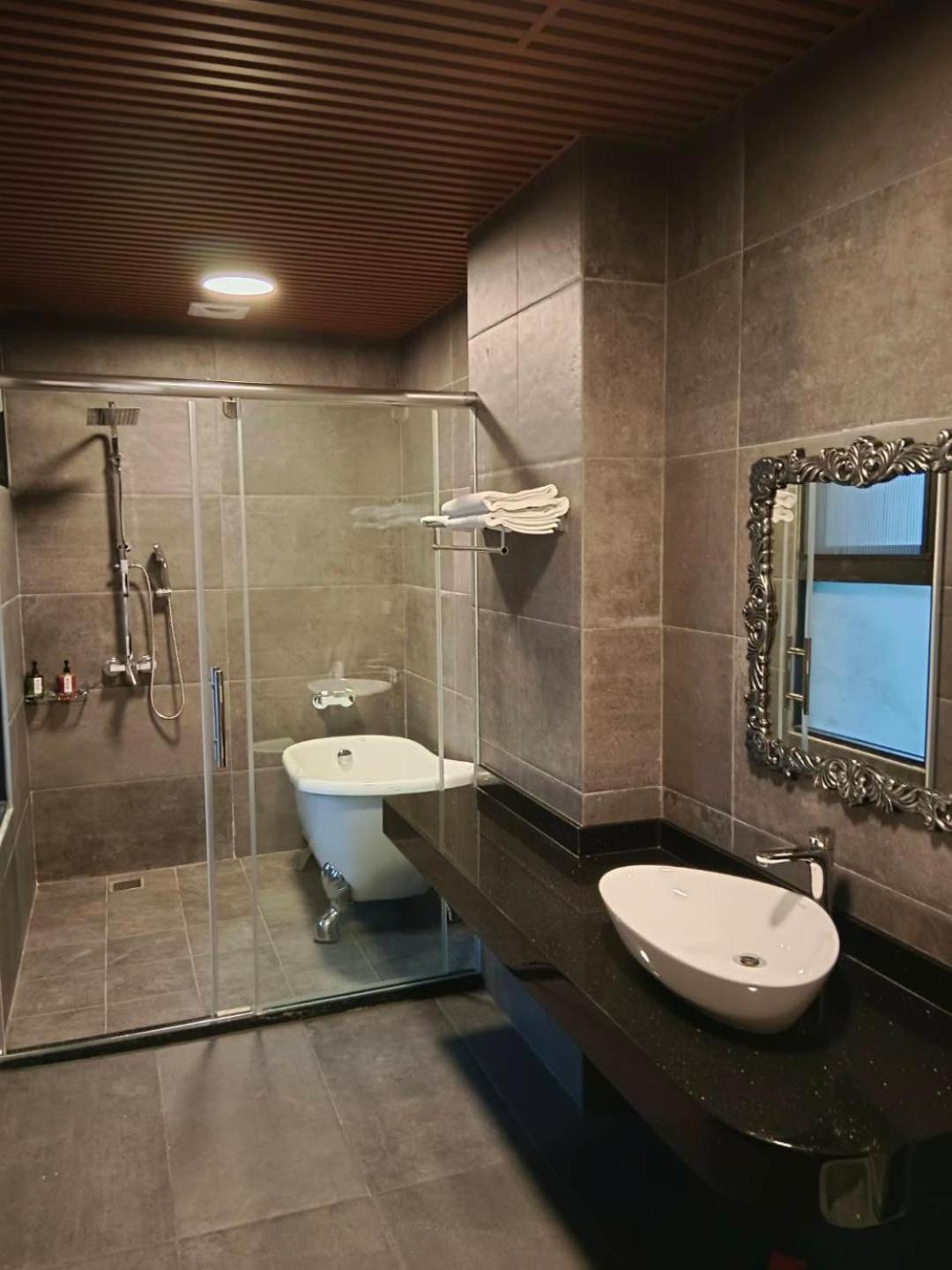 Villa photo 3
